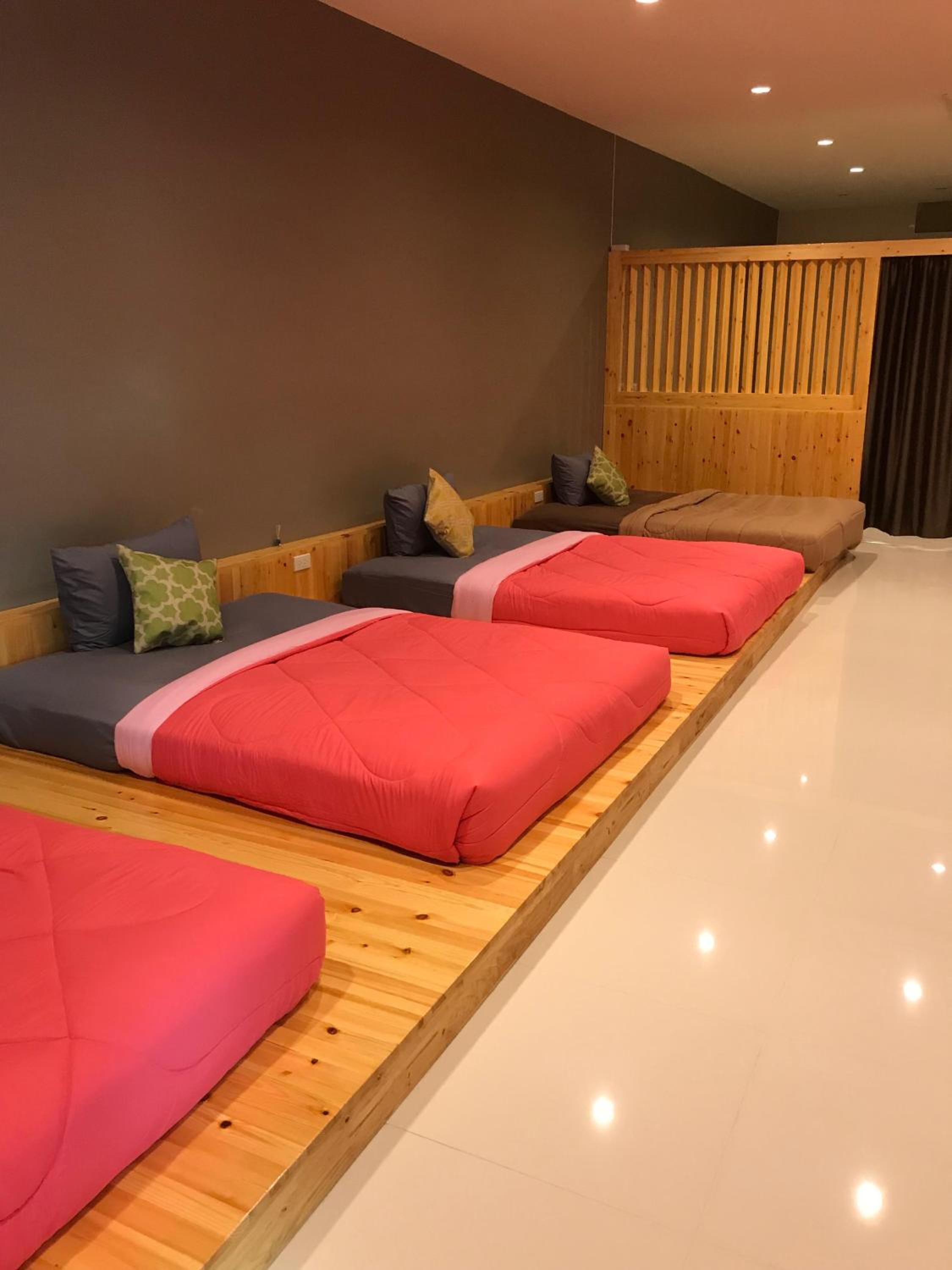 Mixed Dormitory Room
