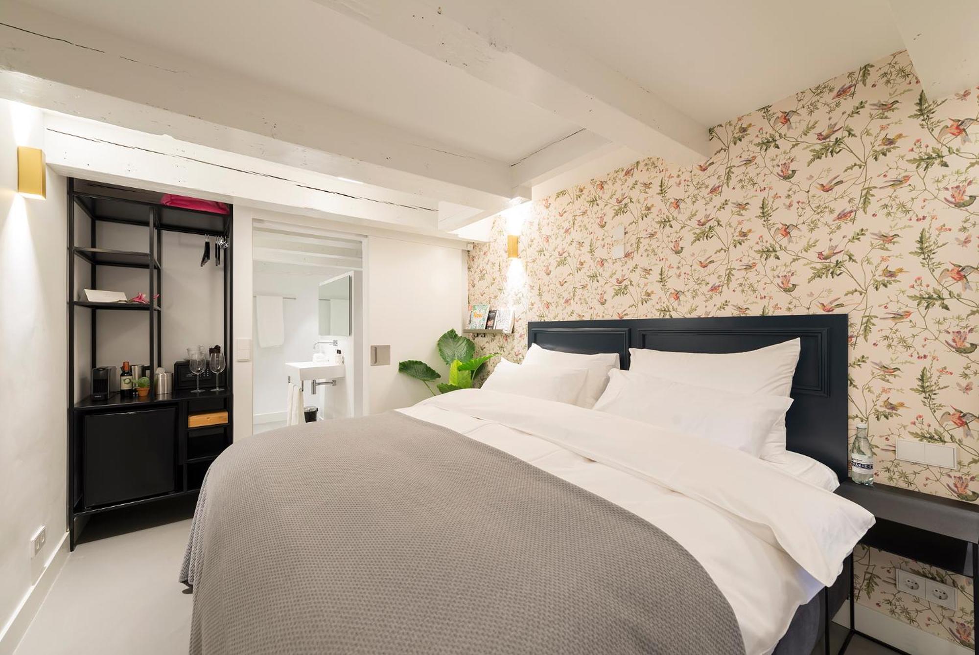 Deluxe Double Room photo 3