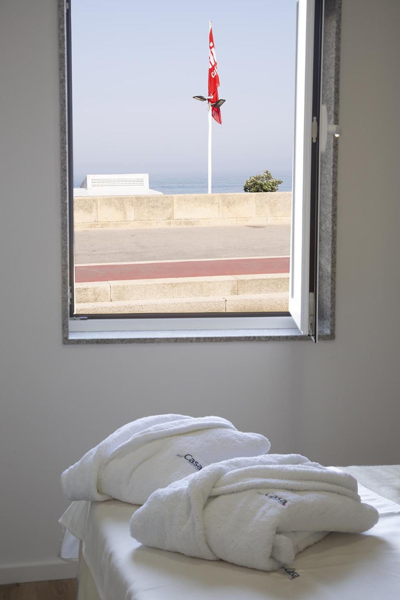 Double Room with Sea View - Photo 14