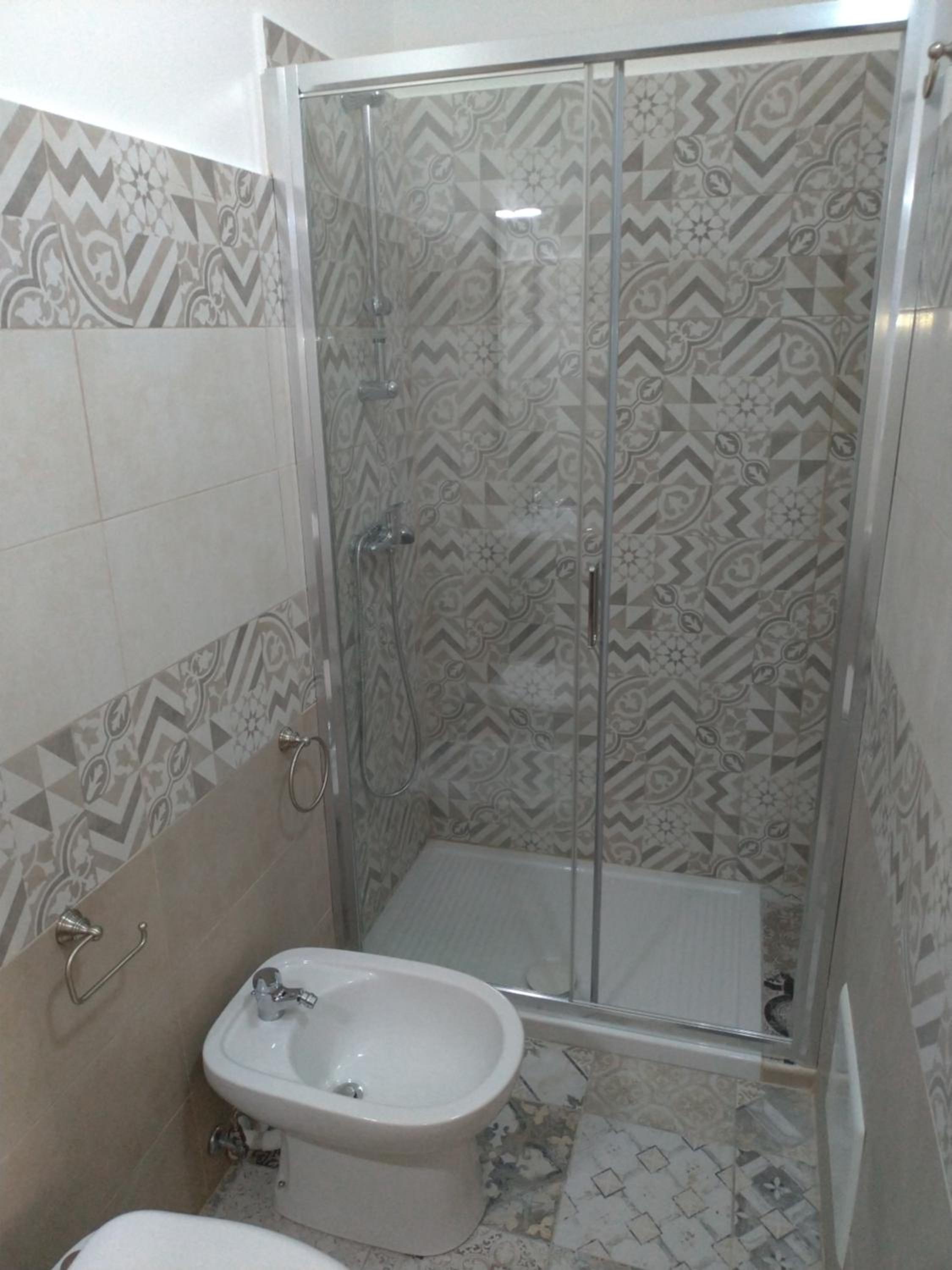 Triple Room with Private Bathroom - Photo 4