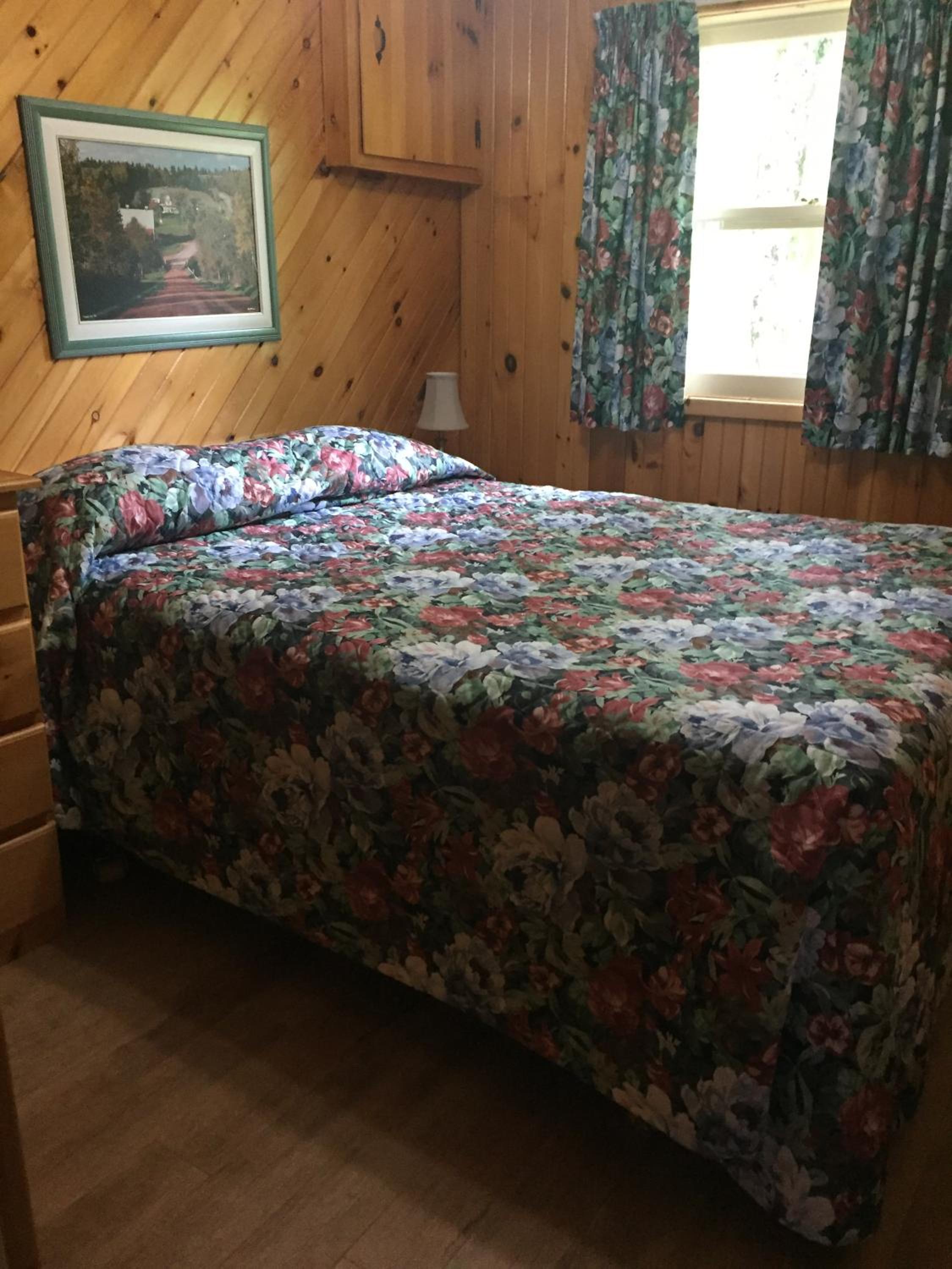 Two-Bedroom Cottage photo 3
