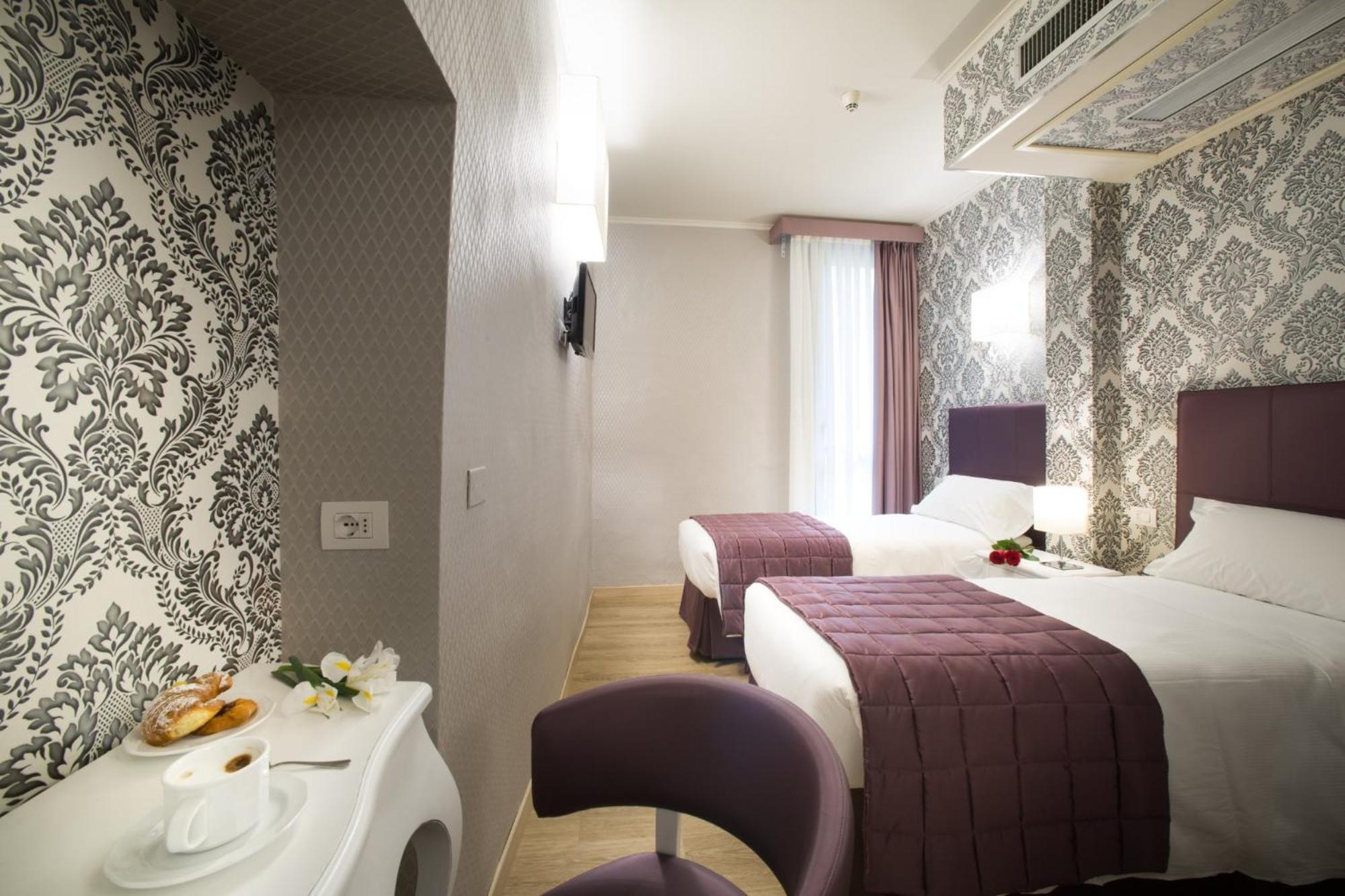Comfort Deluxe Double or Twin Room  photo 2