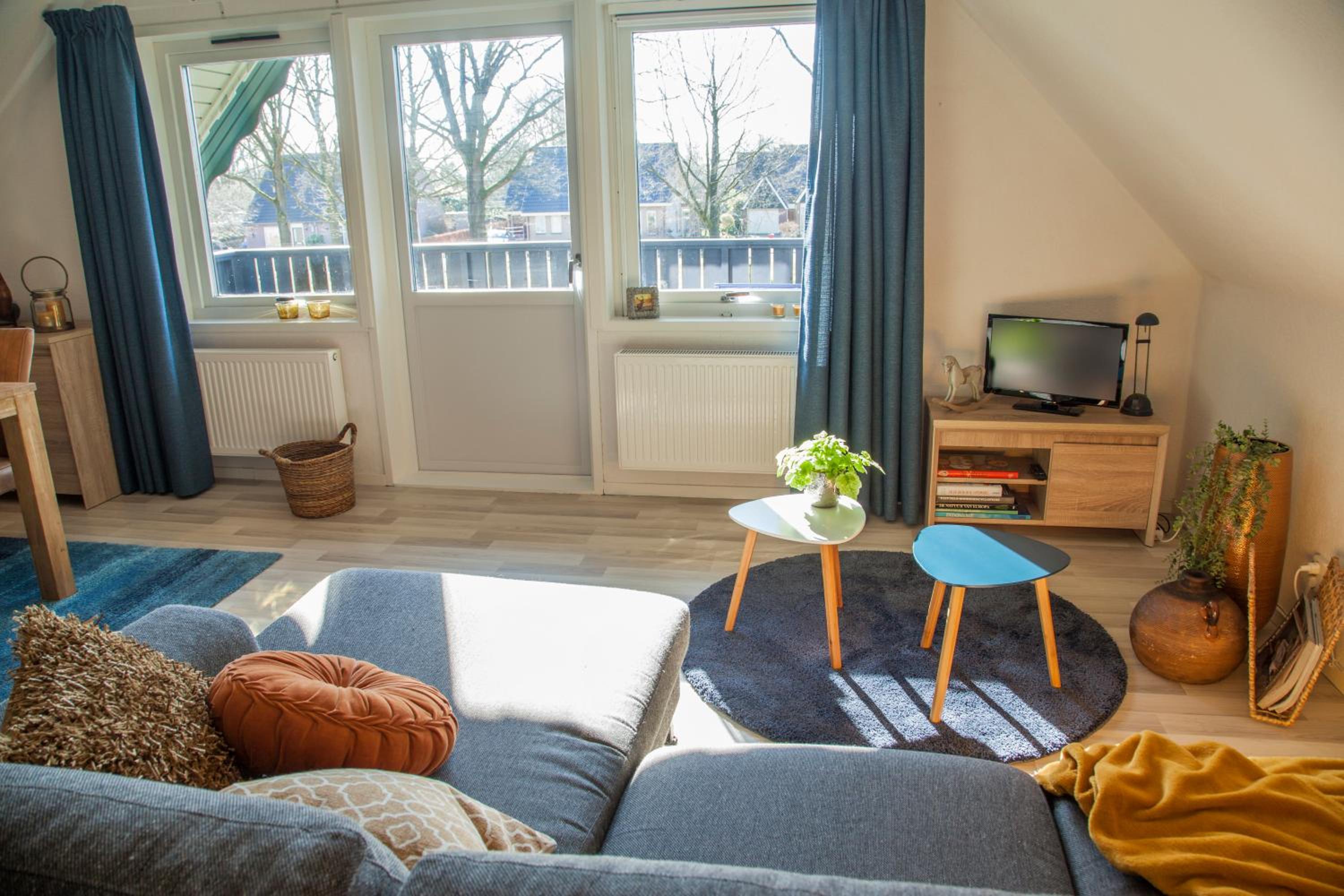 Deluxe Double Room with Balcony photo 2