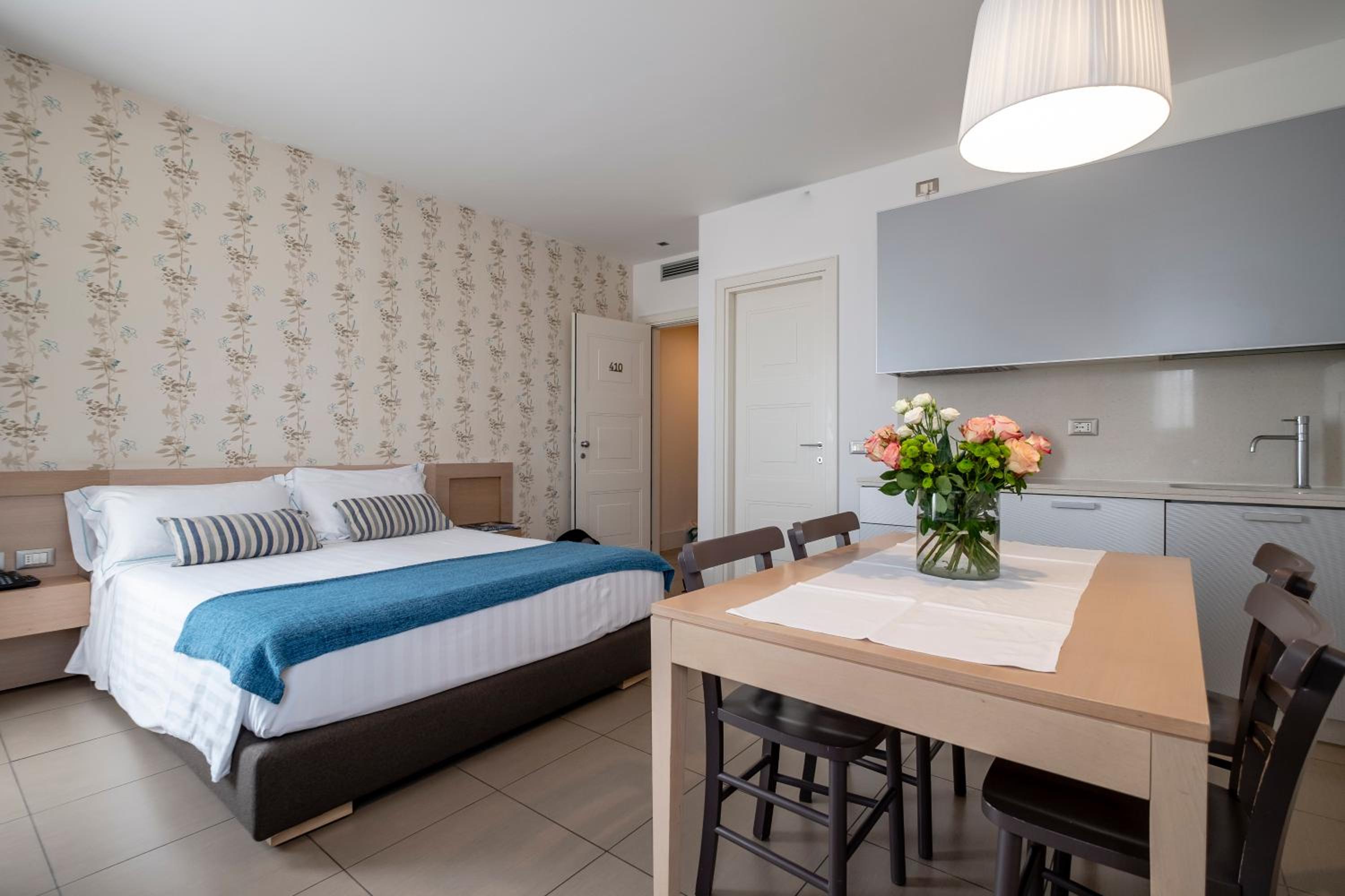 Superior Double Room - Photo 4