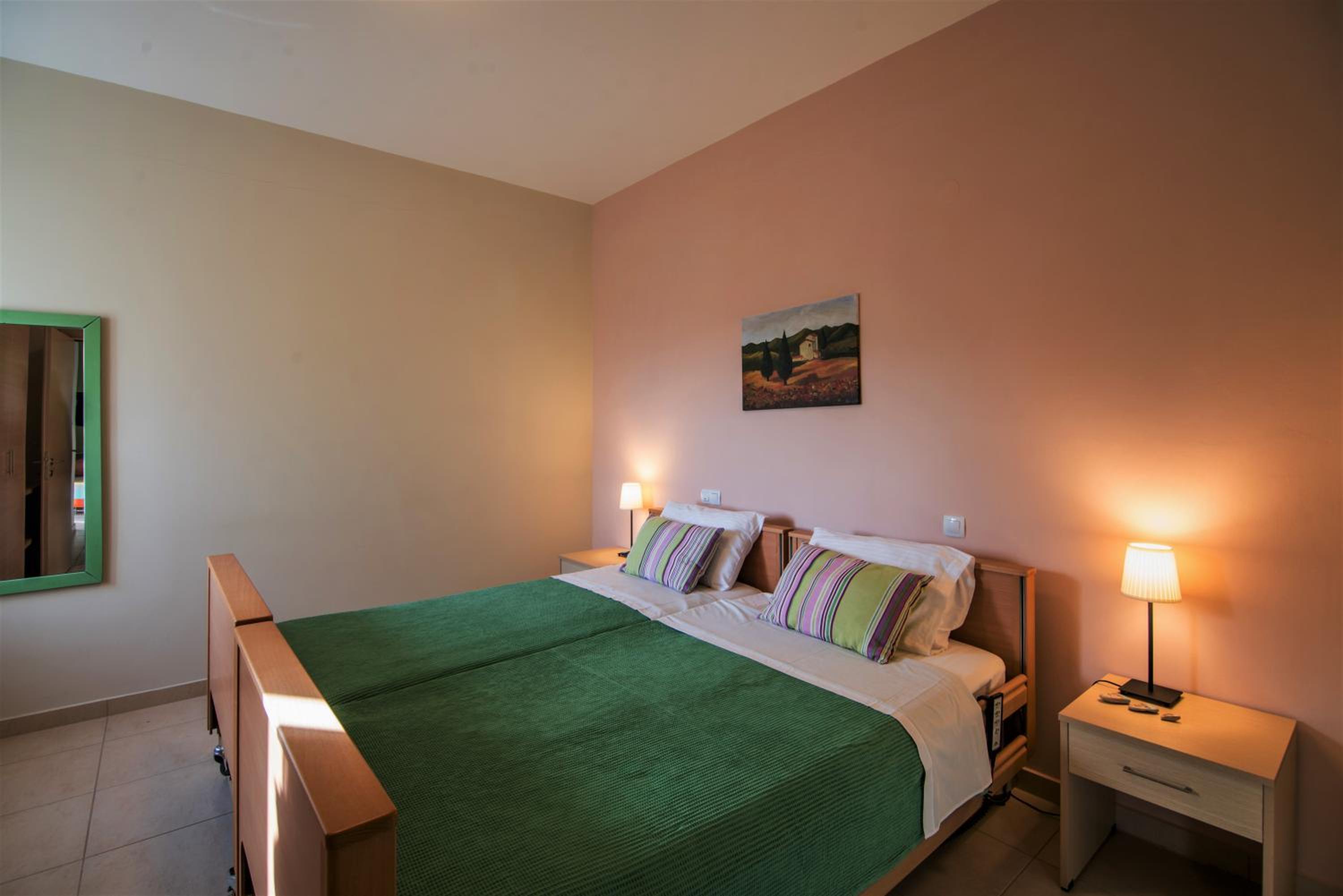 One-Bedroom Apartment - Disability Access photo 1