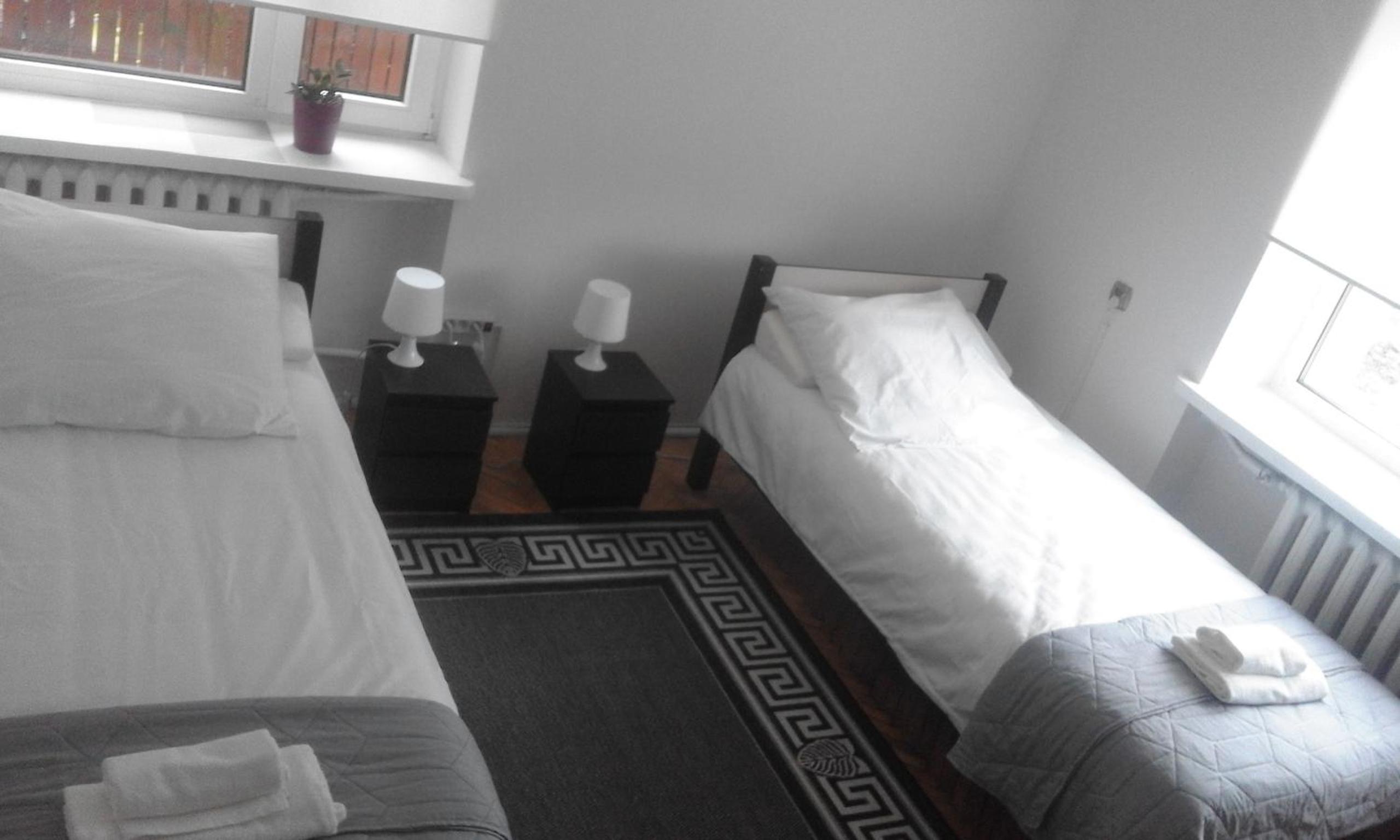 Twin Room with Shared Bathroom photo 1