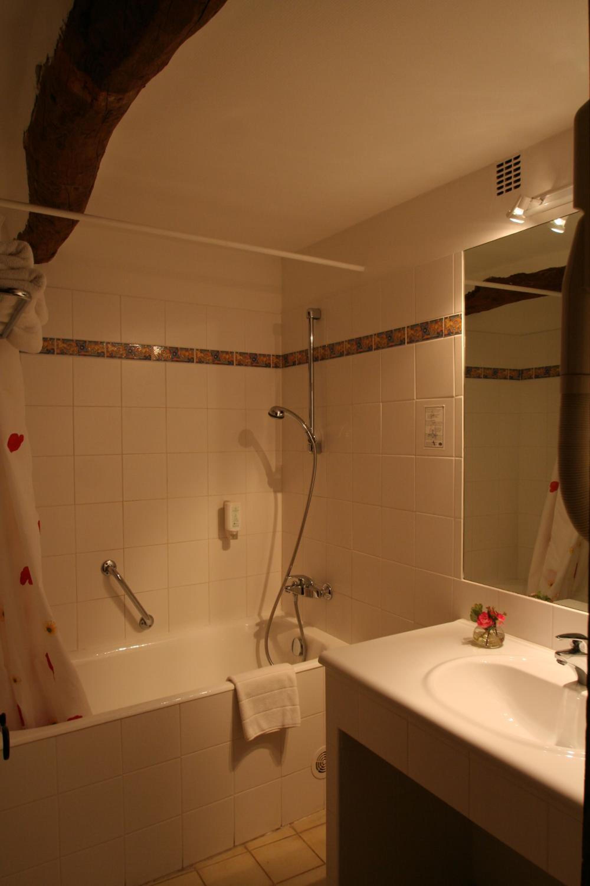 Superior Double Room with Bath - Photo 4