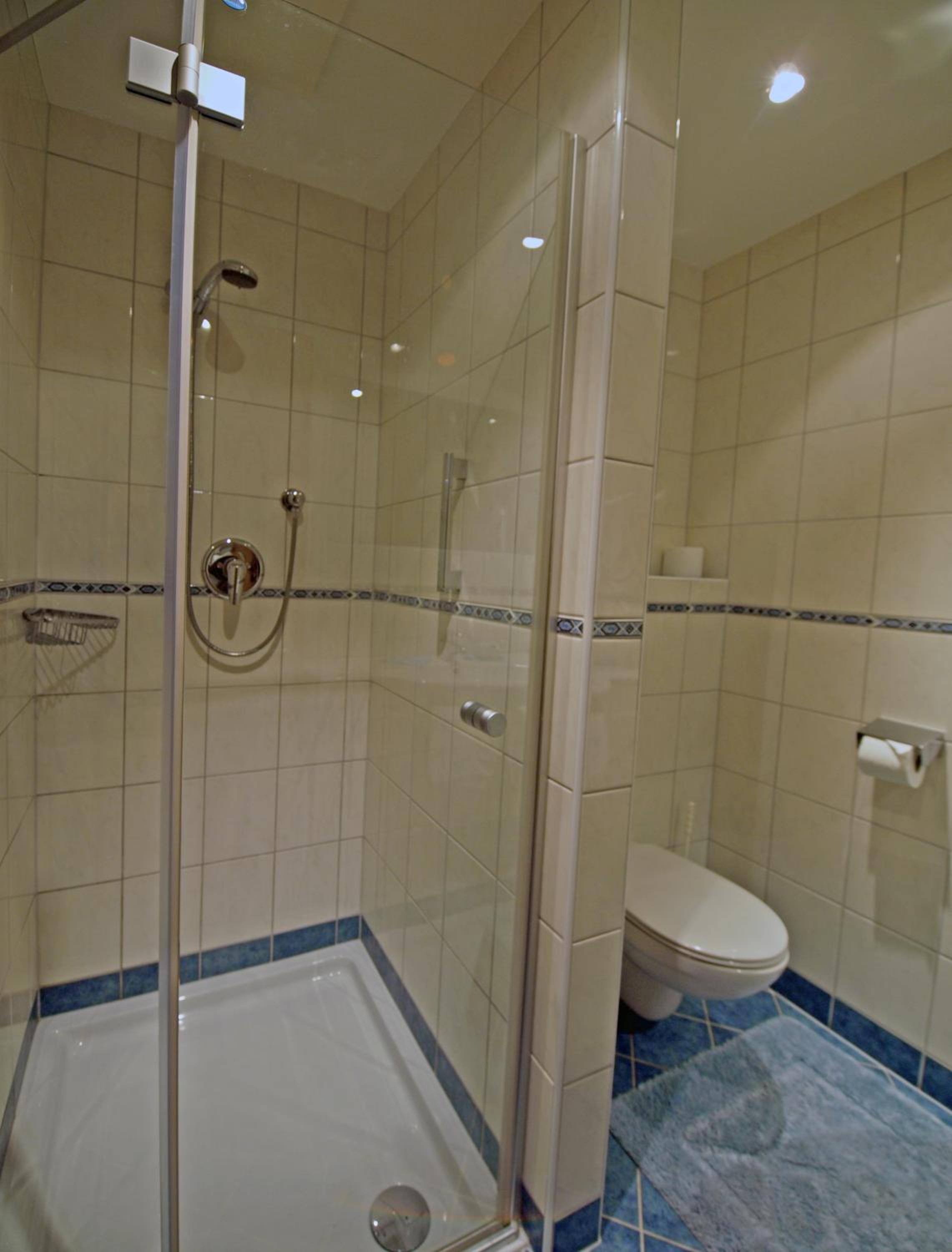 Double Room with Balcony and Lake View photo 3