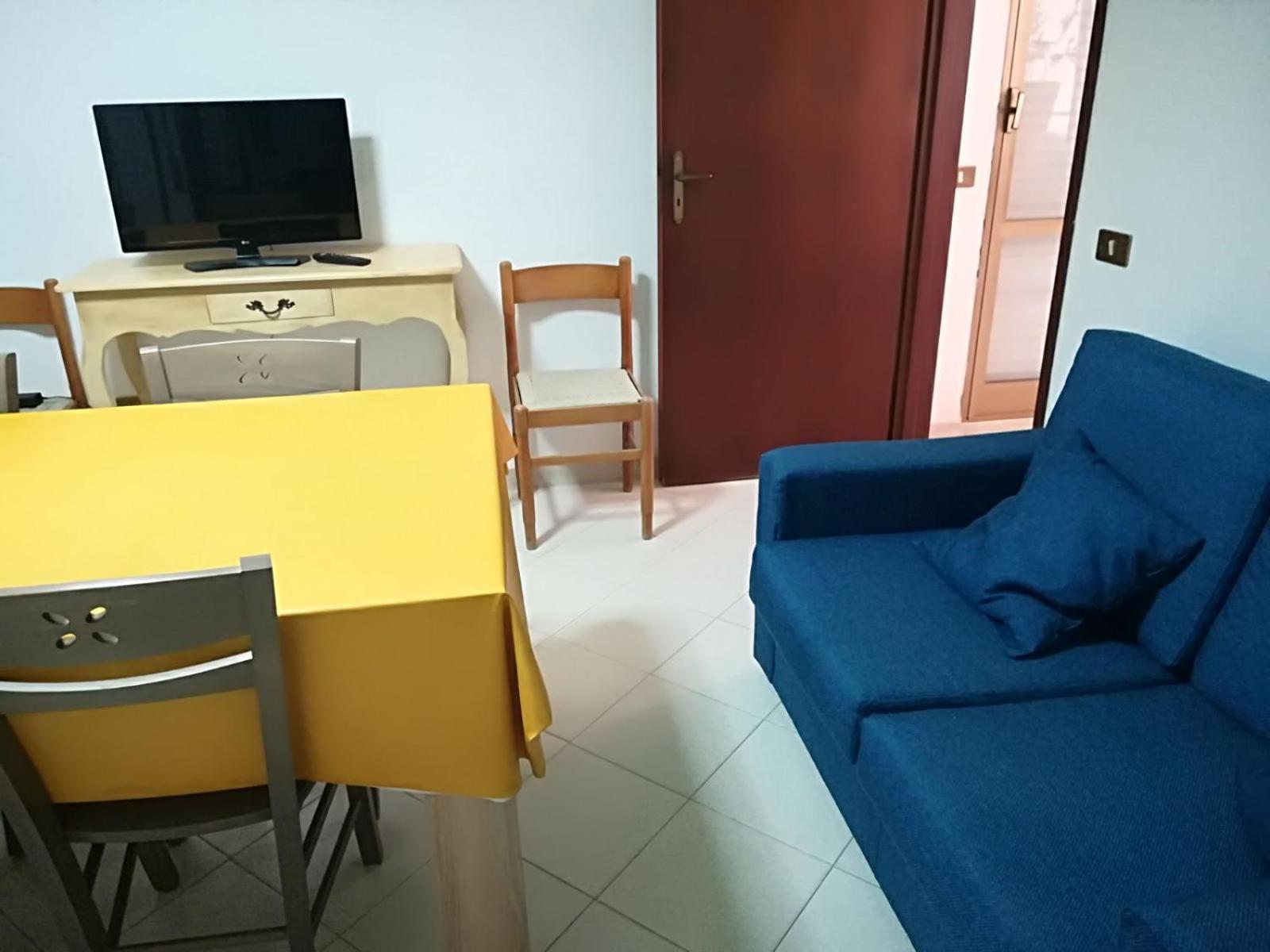 Two-Bedroom Apartment with Terrace photo 3