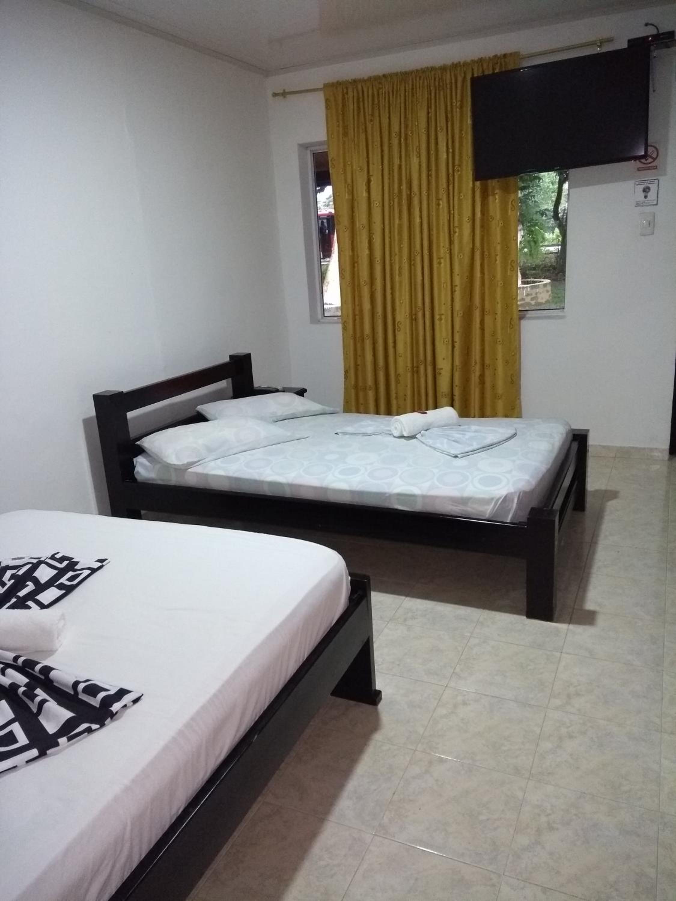 Standard Double Room with Two Double Beds photo 2