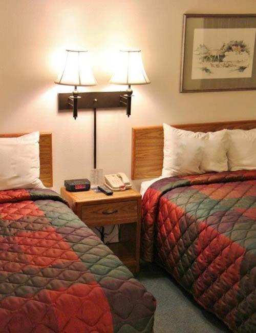 Queen Room with Two Queen Beds - Photo 1