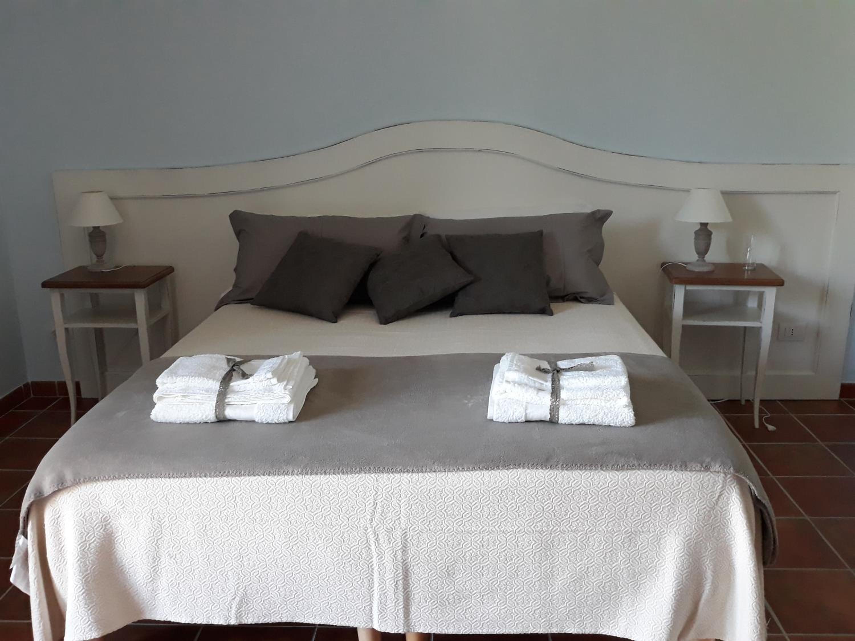 Double Room with Garden View - Photo 5