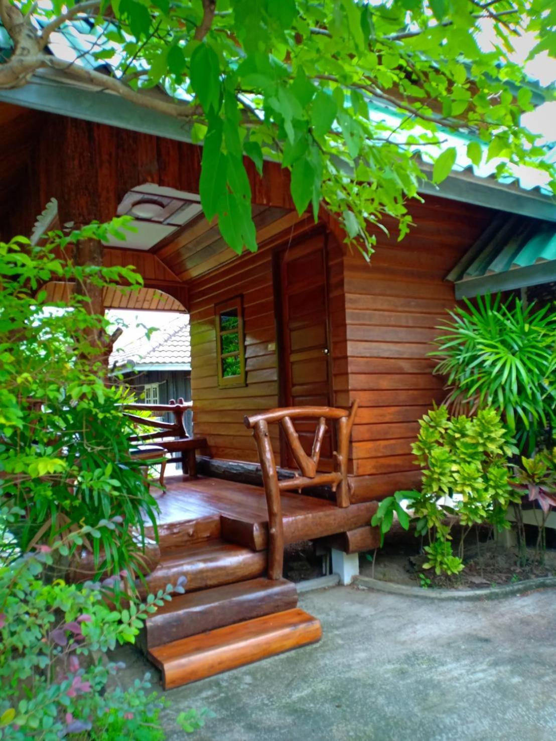 Large Double Room - Photo 3