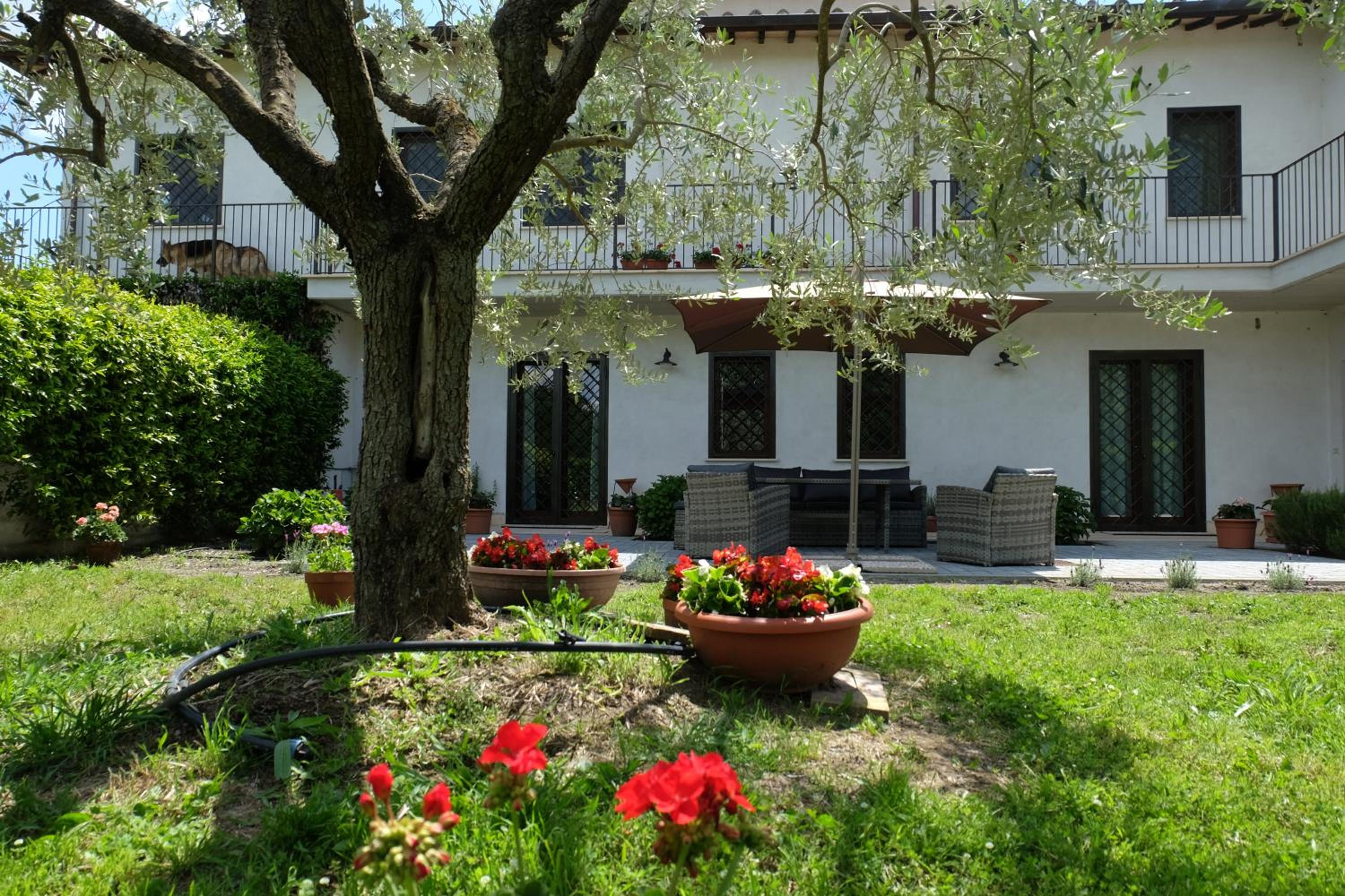 Double Room with Garden View - Photo 2