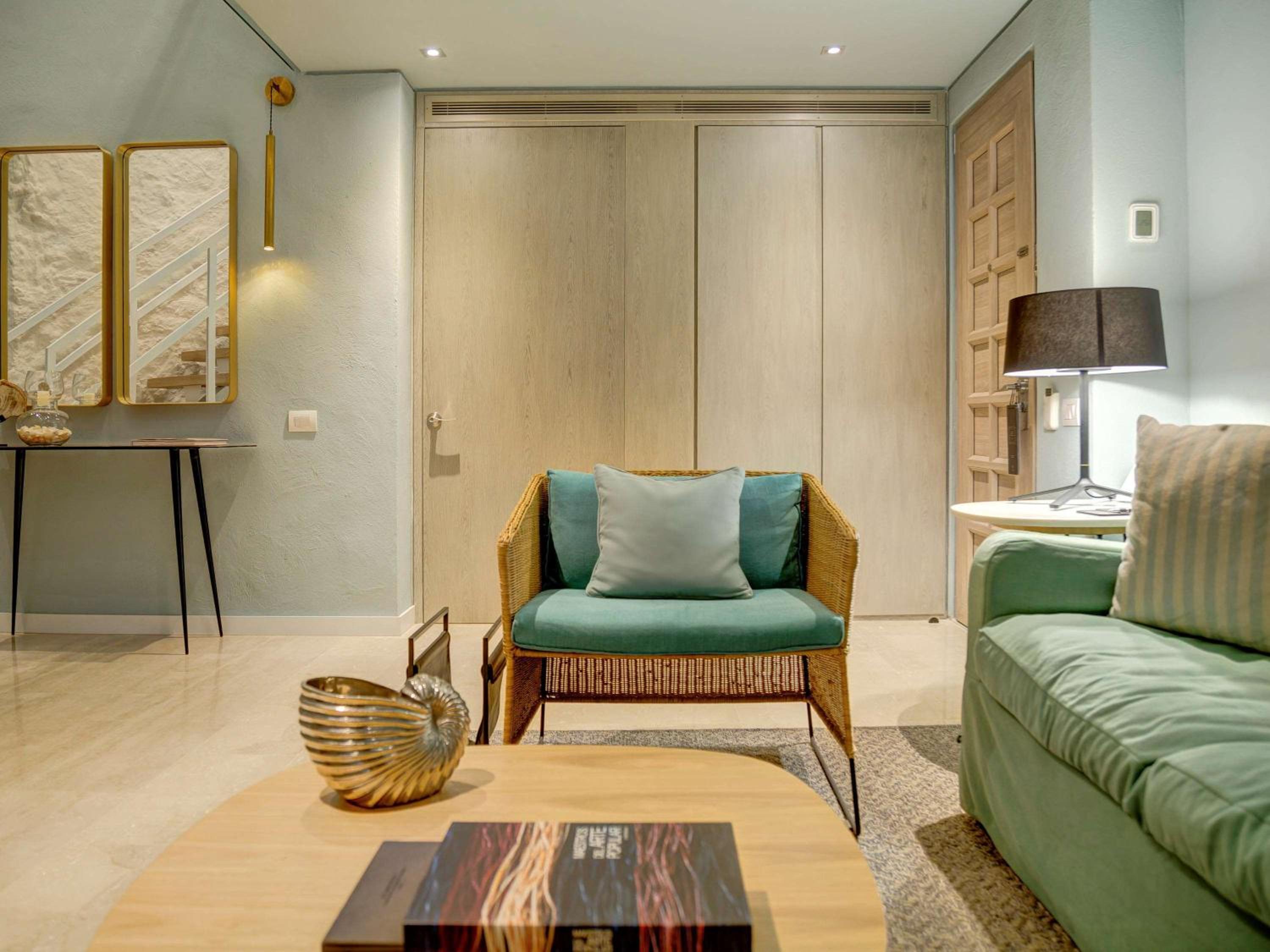 Spa King Suite with Terrace and Jacuzzi - Photo 4