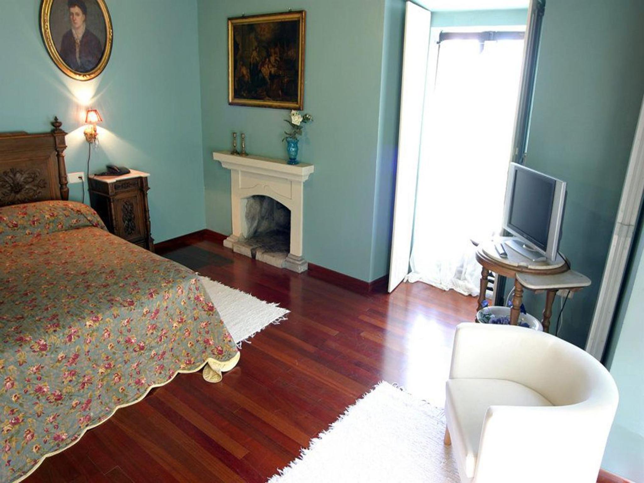 Suite - Photo 8