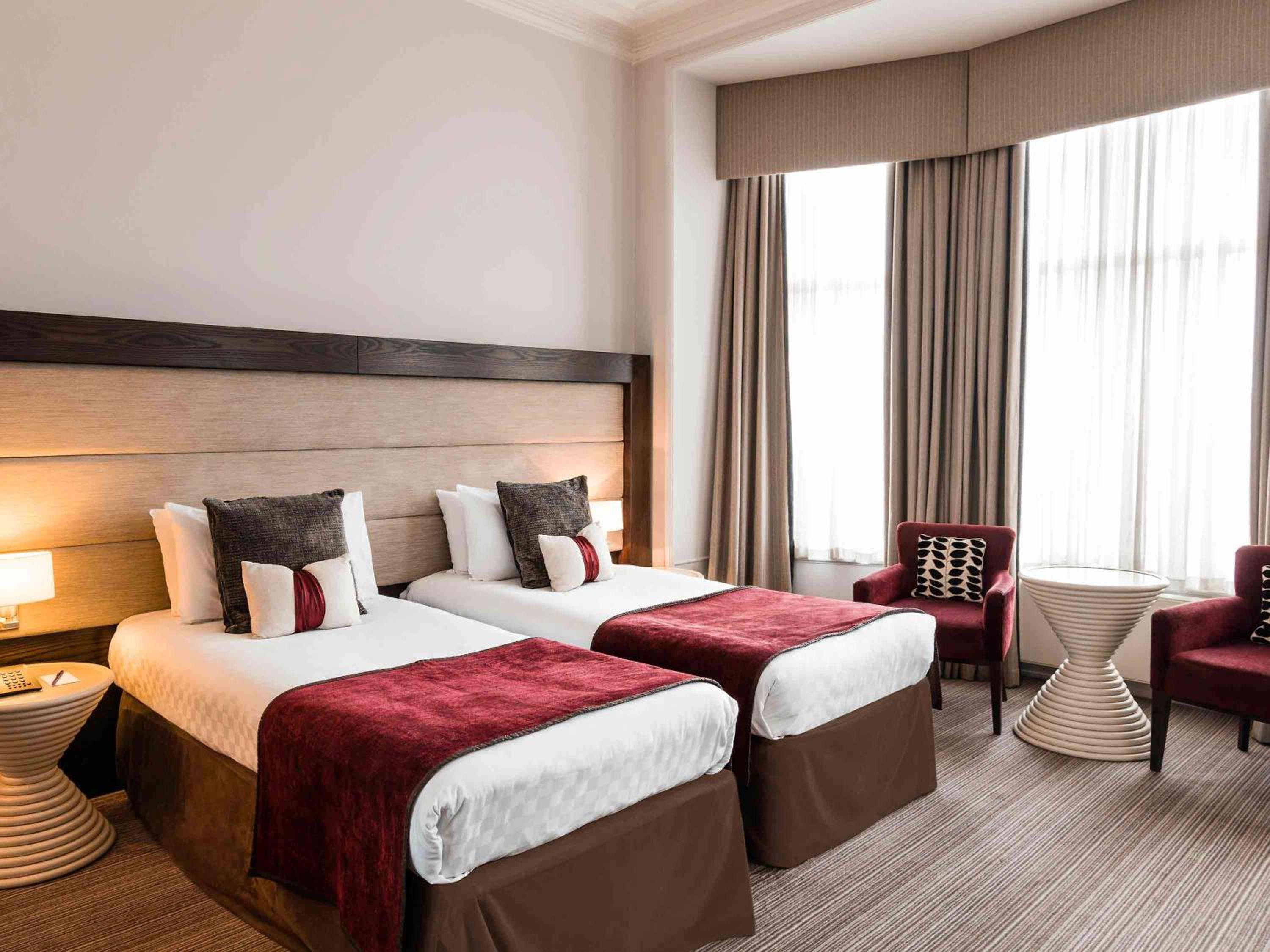 Standard Twin Room - Photo 4