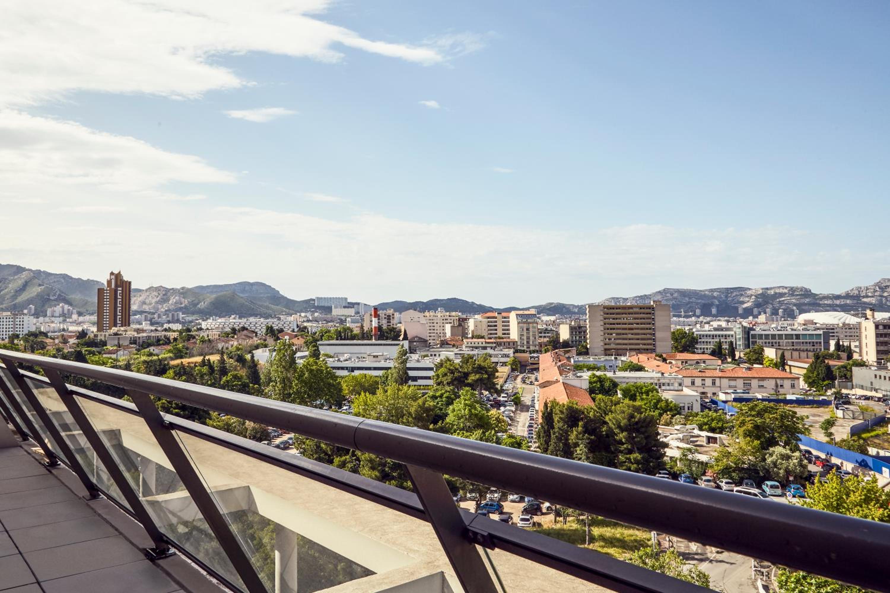 One-Bedroom Apartment With Balcony photo 3