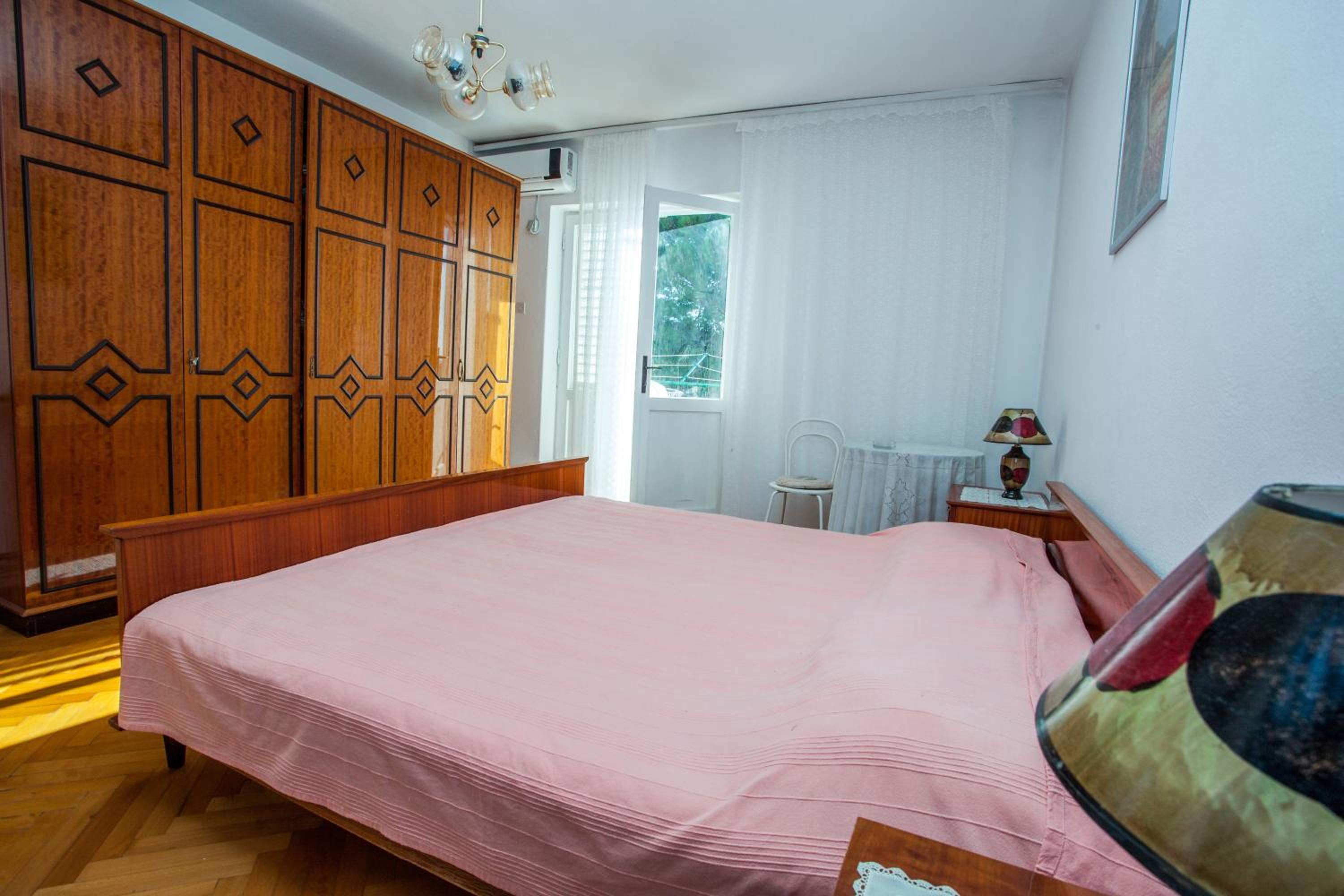 Comfort Triple Room with Shower and Shared Kitchen