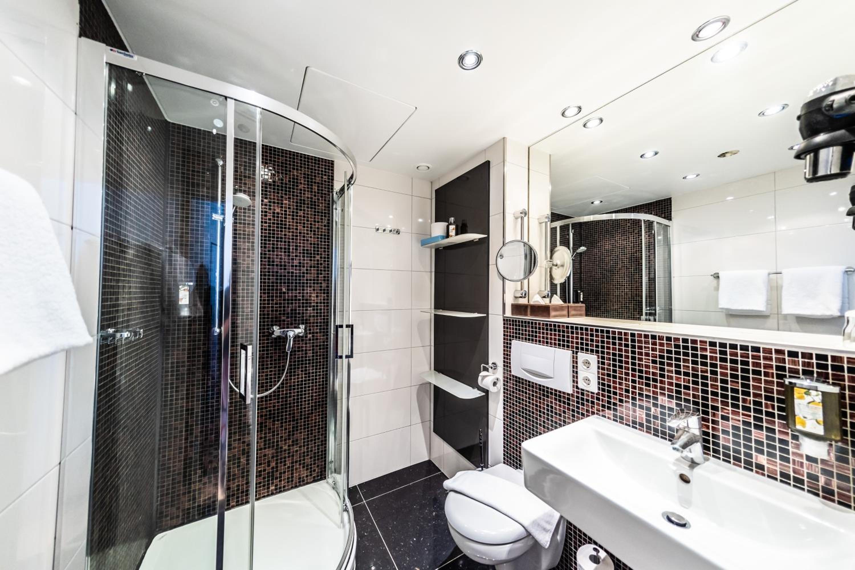 Deluxe Double Room - Photo 5