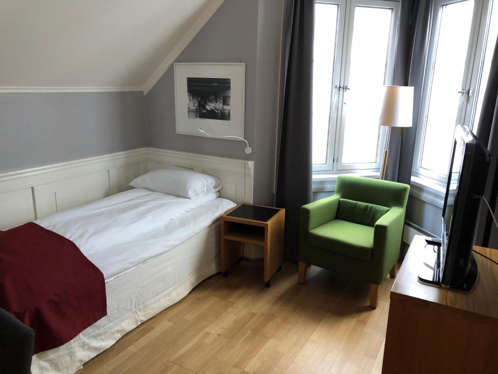 Standard Single Room - Non-Smoking - Photo 6