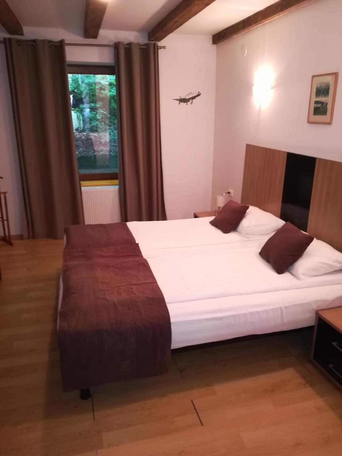 Two-Bedroom Suite - Split Level