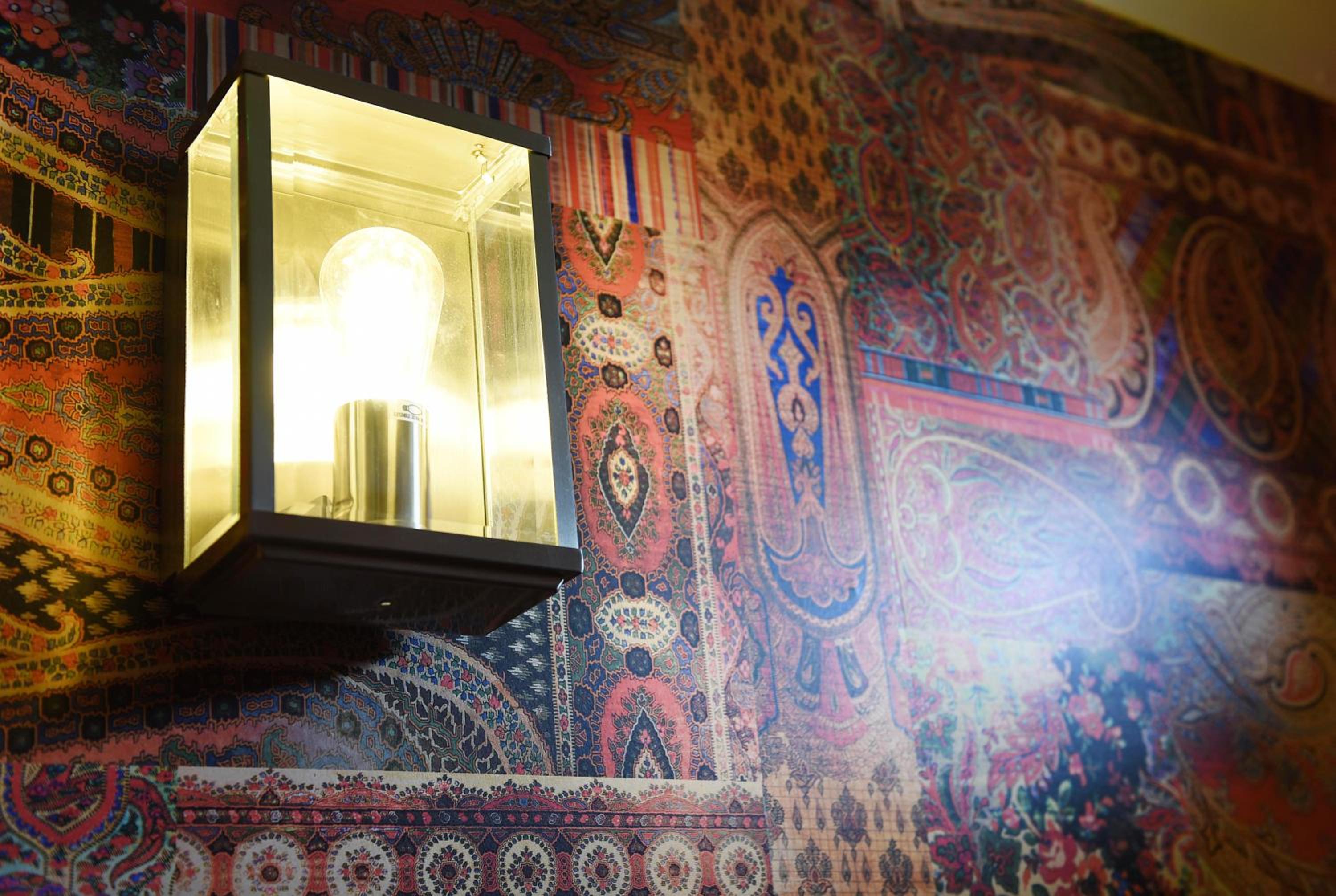 Deluxe King Room - Photo 11
