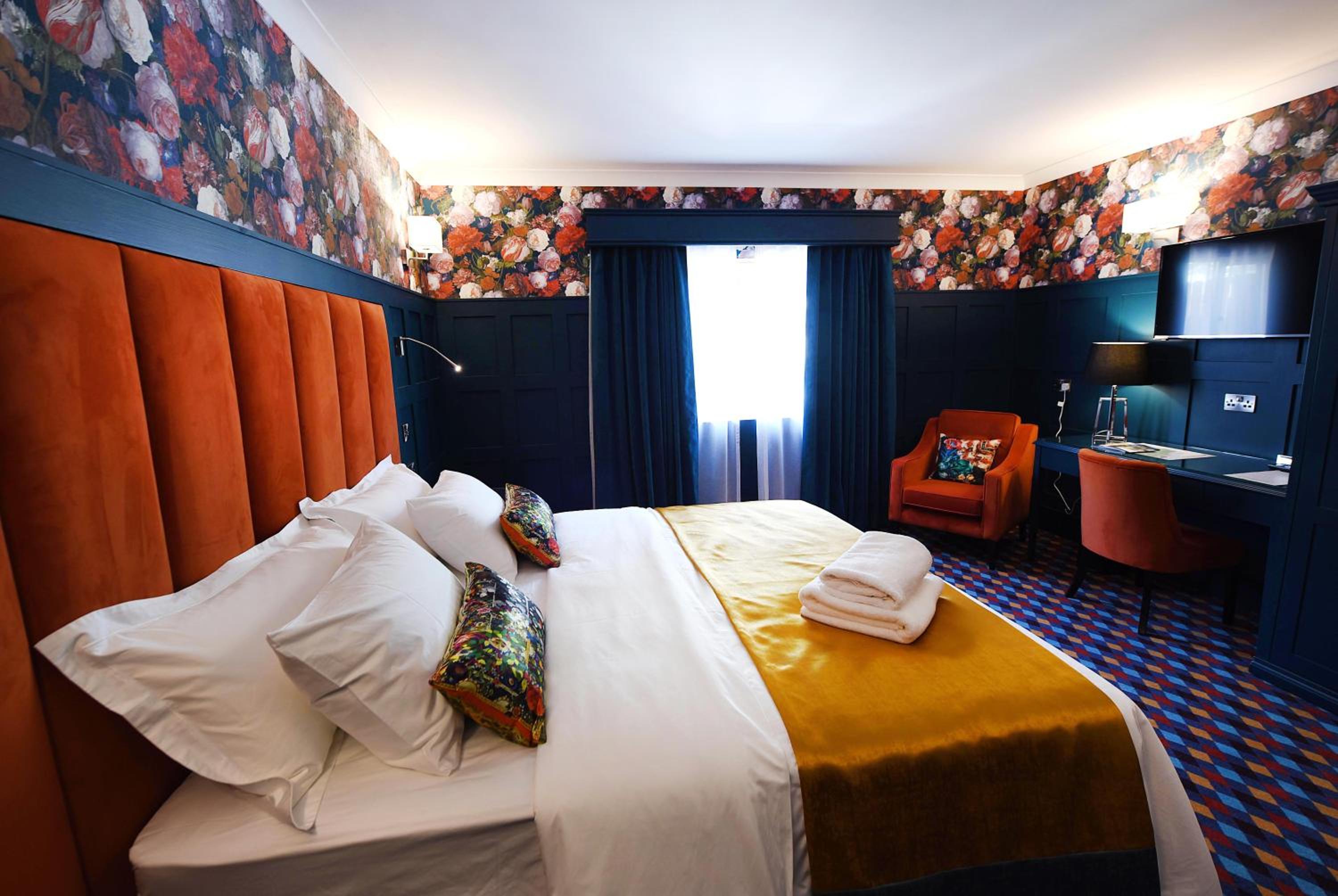 Superior Deluxe Double or Twin Room  - Photo 11