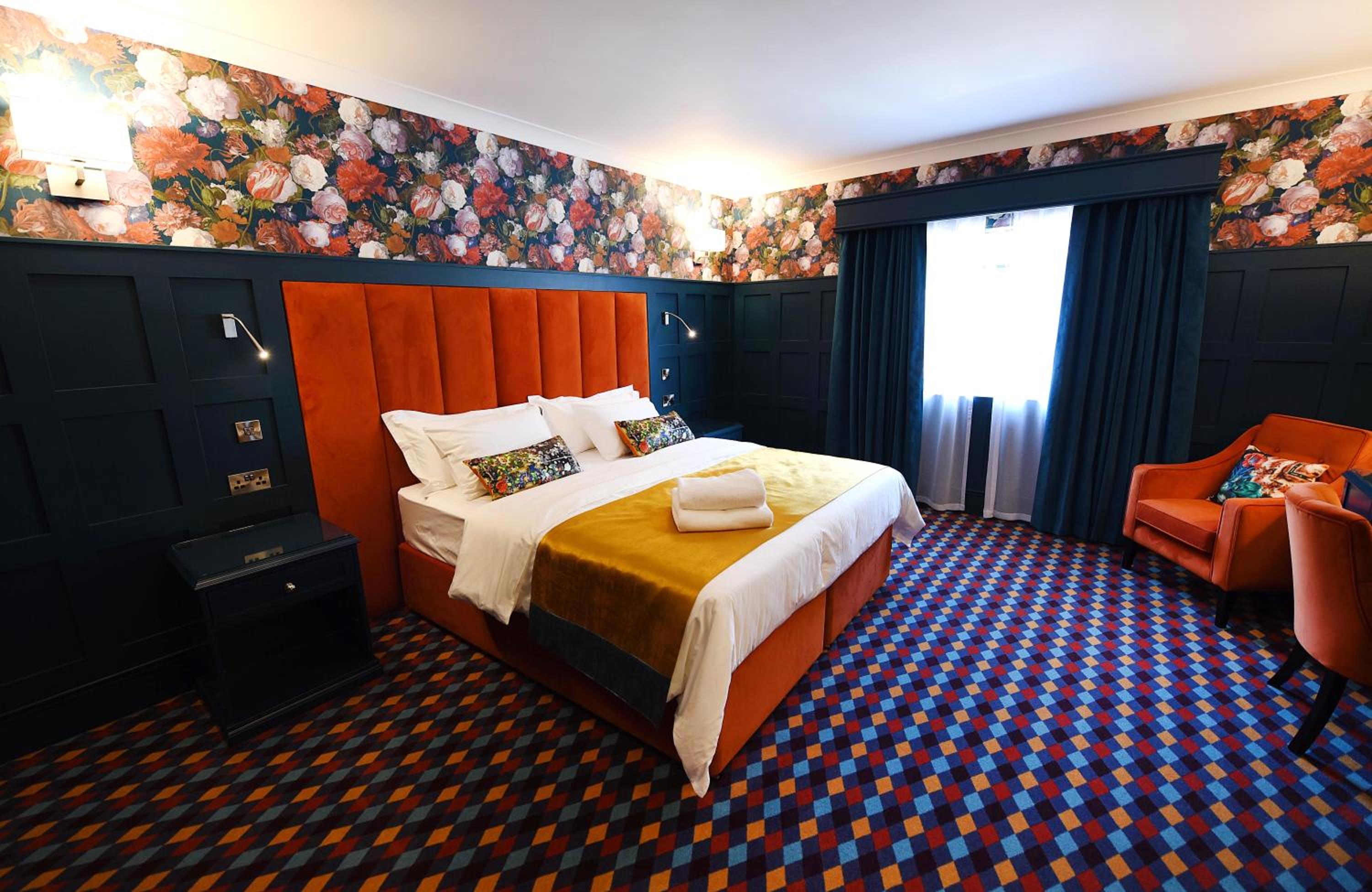 Superior Deluxe Double or Twin Room  - Photo 1