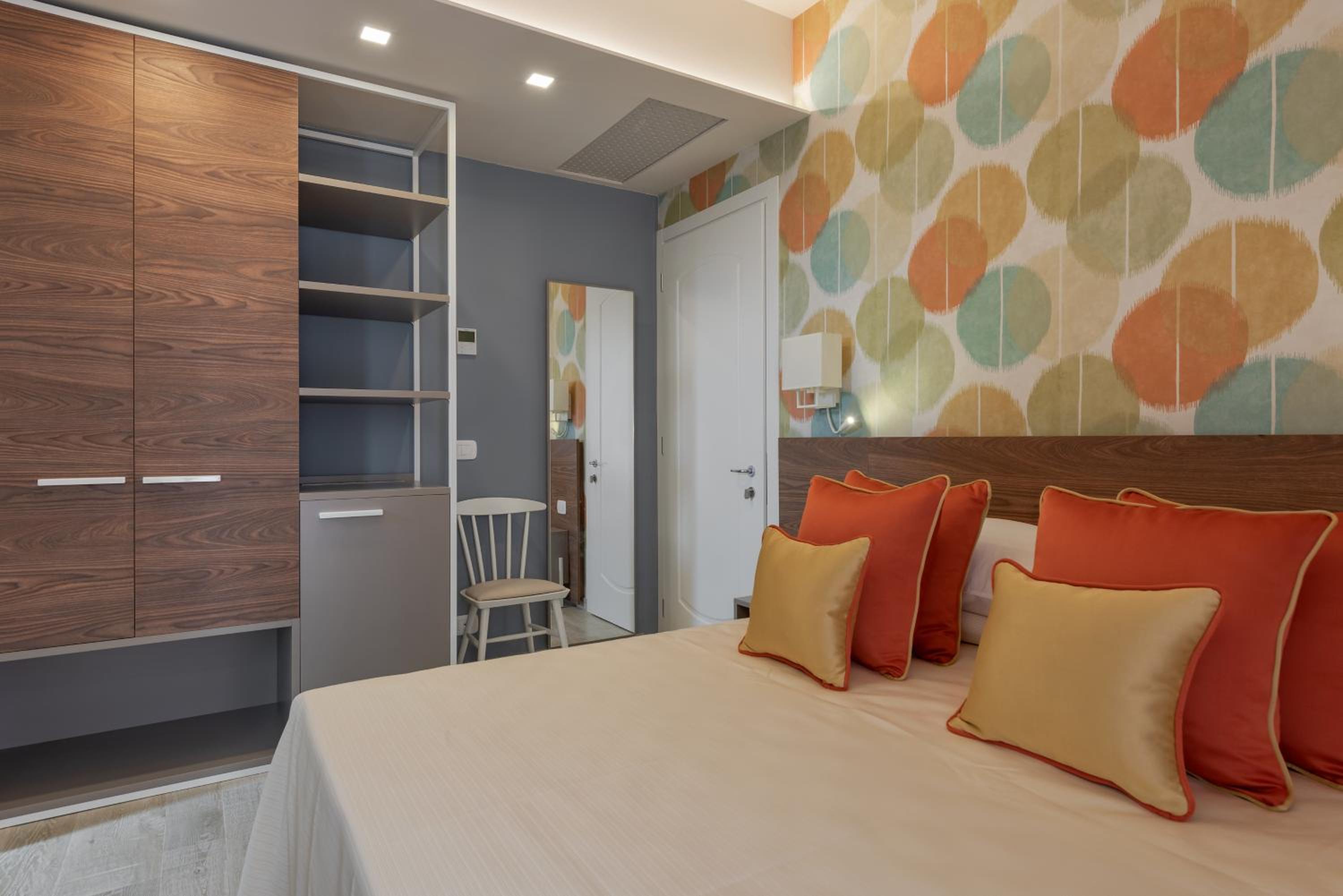 Suite with Hot Tub