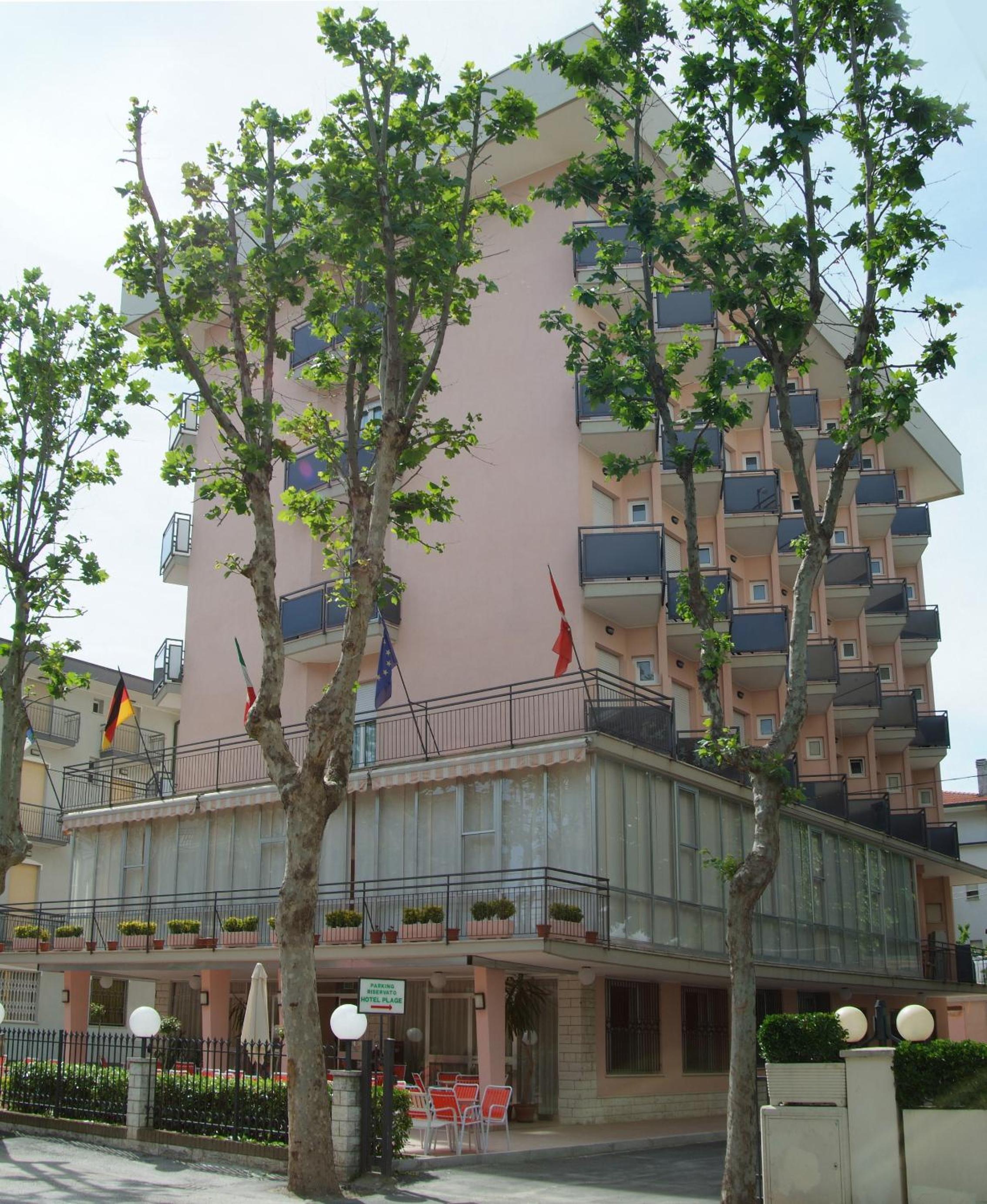 Double or Twin Room with Balcony - Photo 2