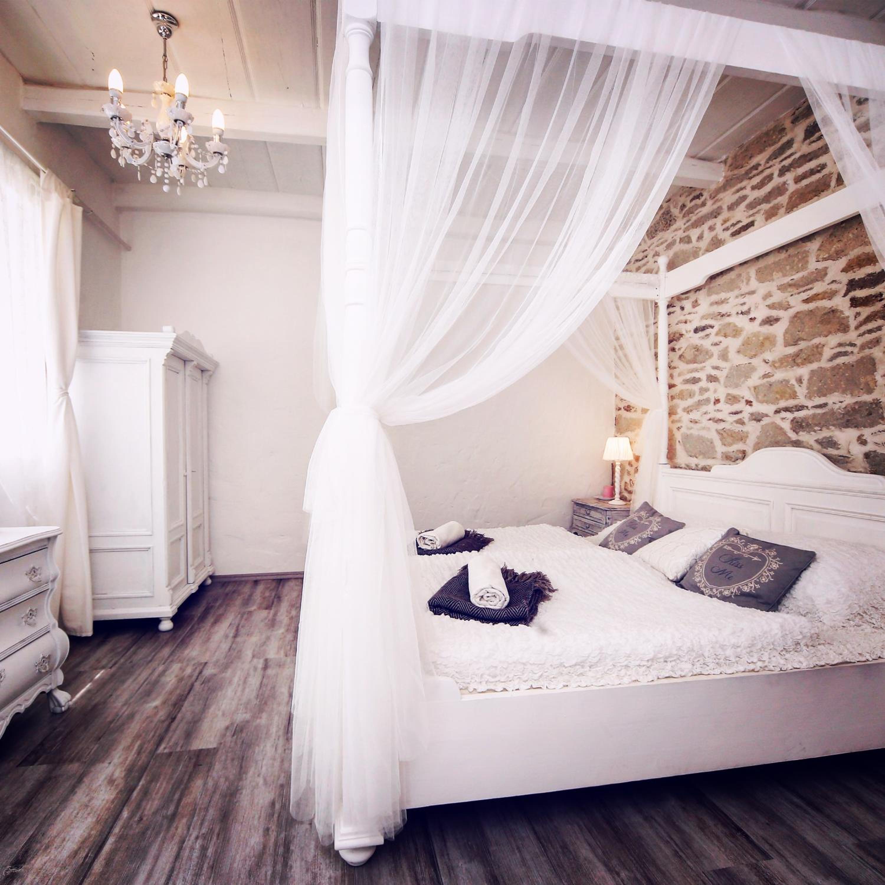 One-Bedroom Apartment with Terrace and Extra Bed (3 Adults) photo 2