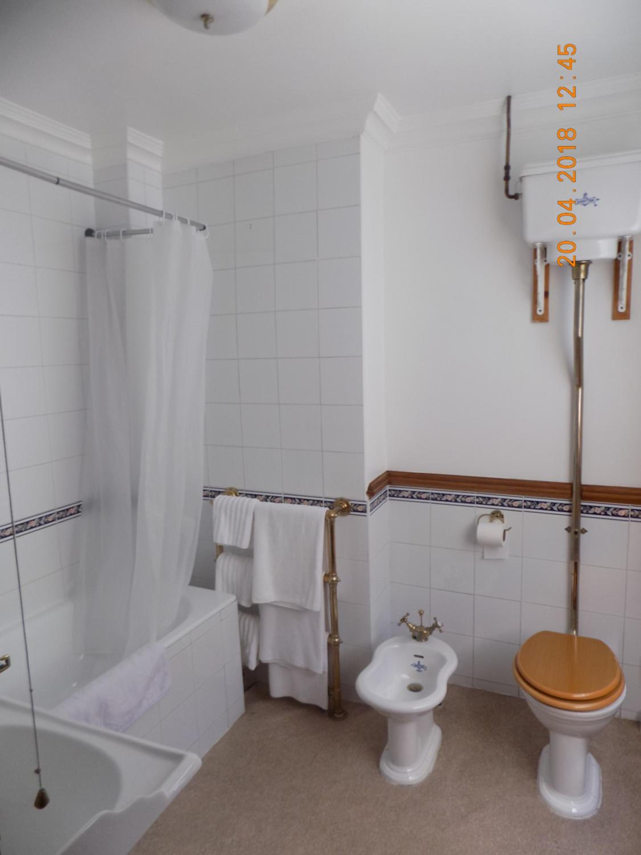 Standard Triple Room - Photo 9