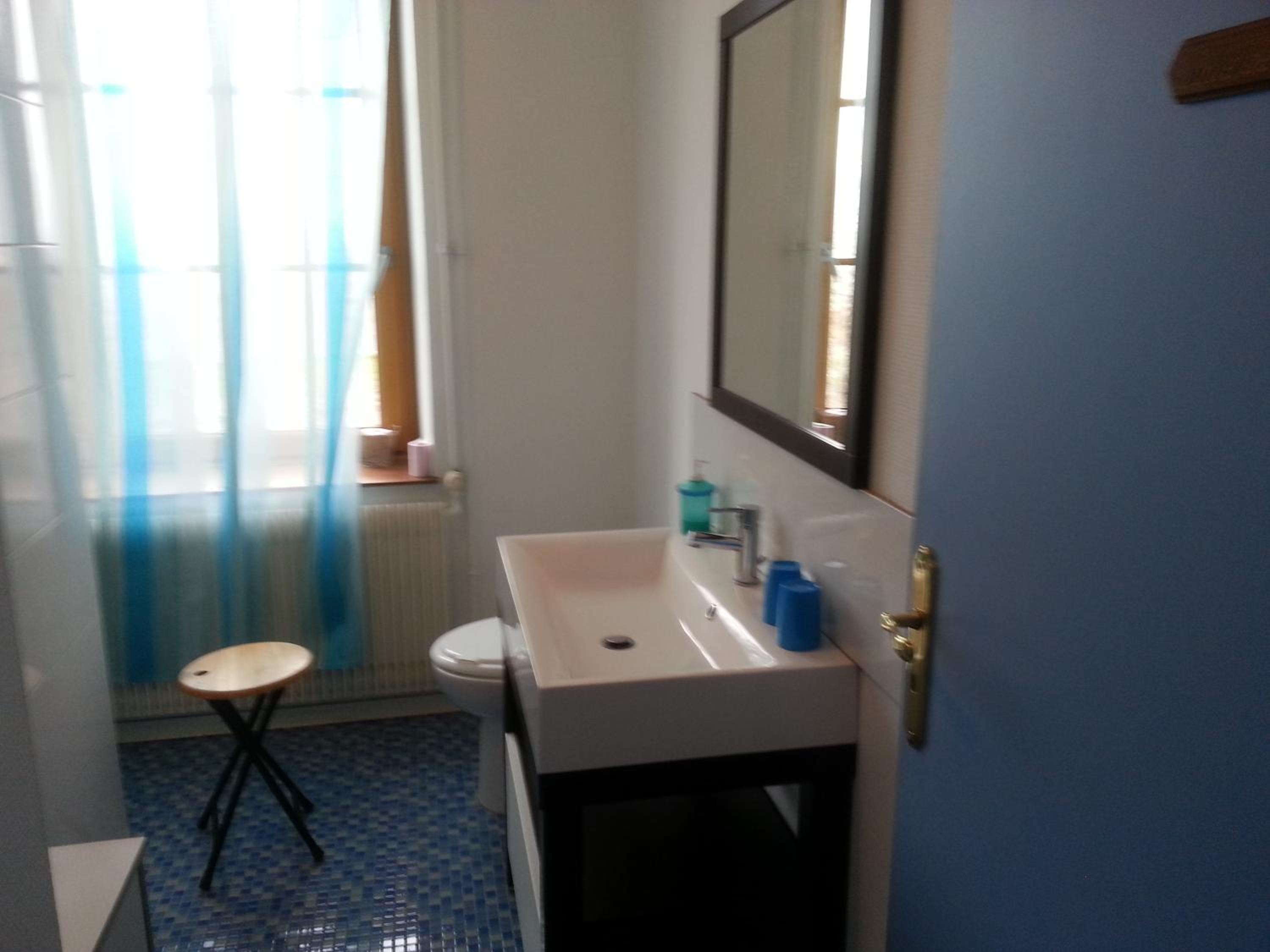 Rdc Room (3 Adults) photo 2