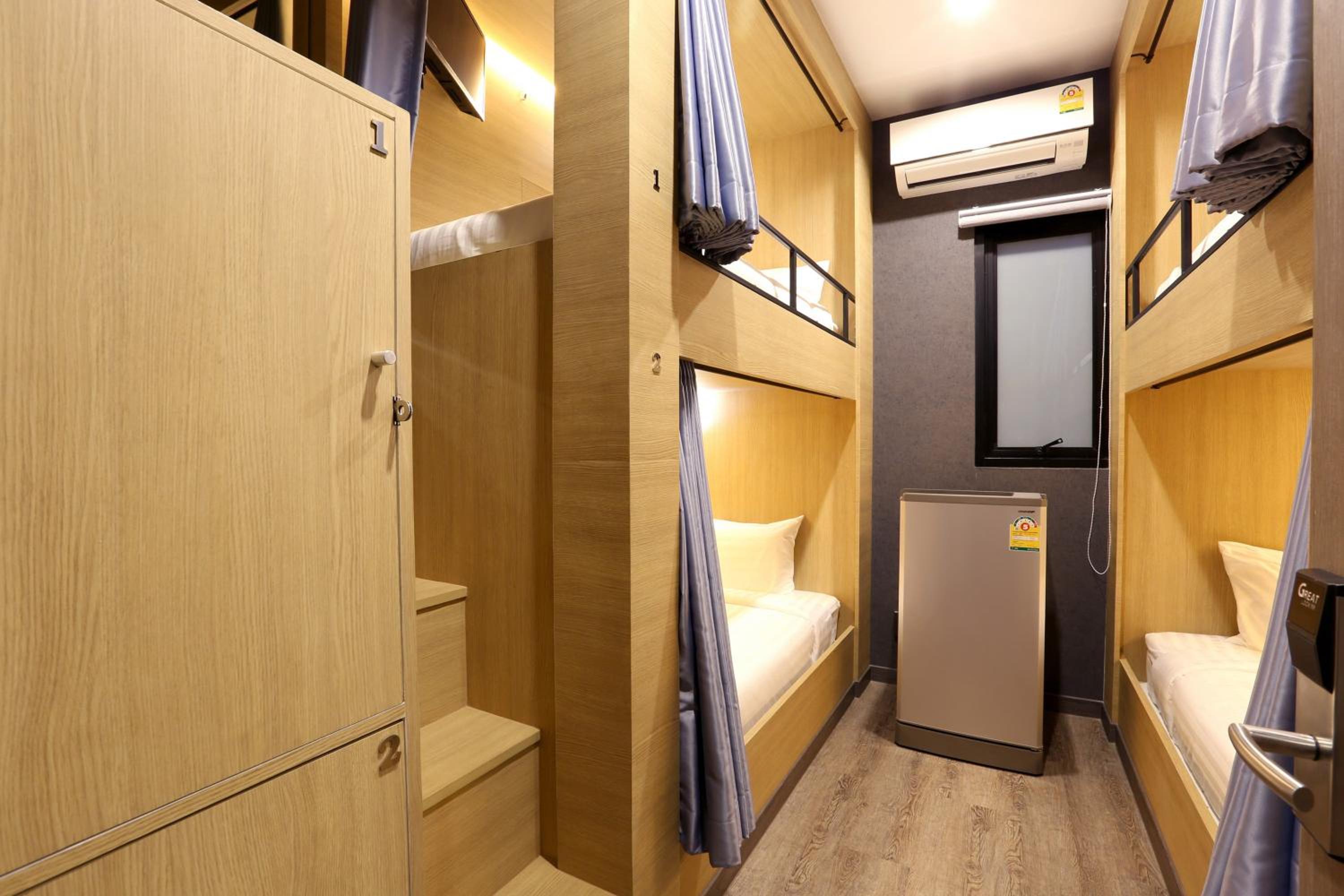 Bed in 4-Bed Mixed Dormitory Room photo 3