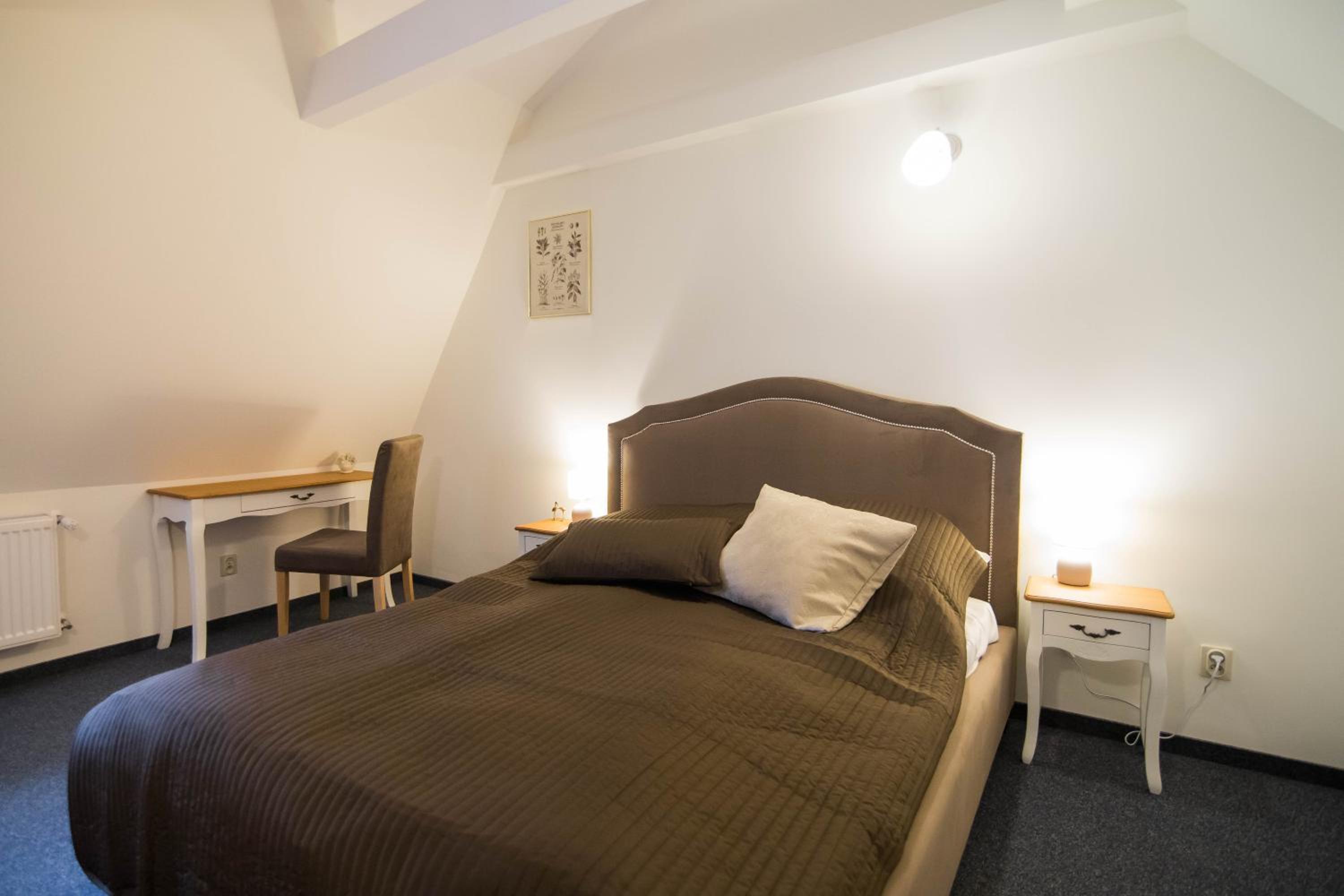 Double Room with Private Bathroom photo 1
