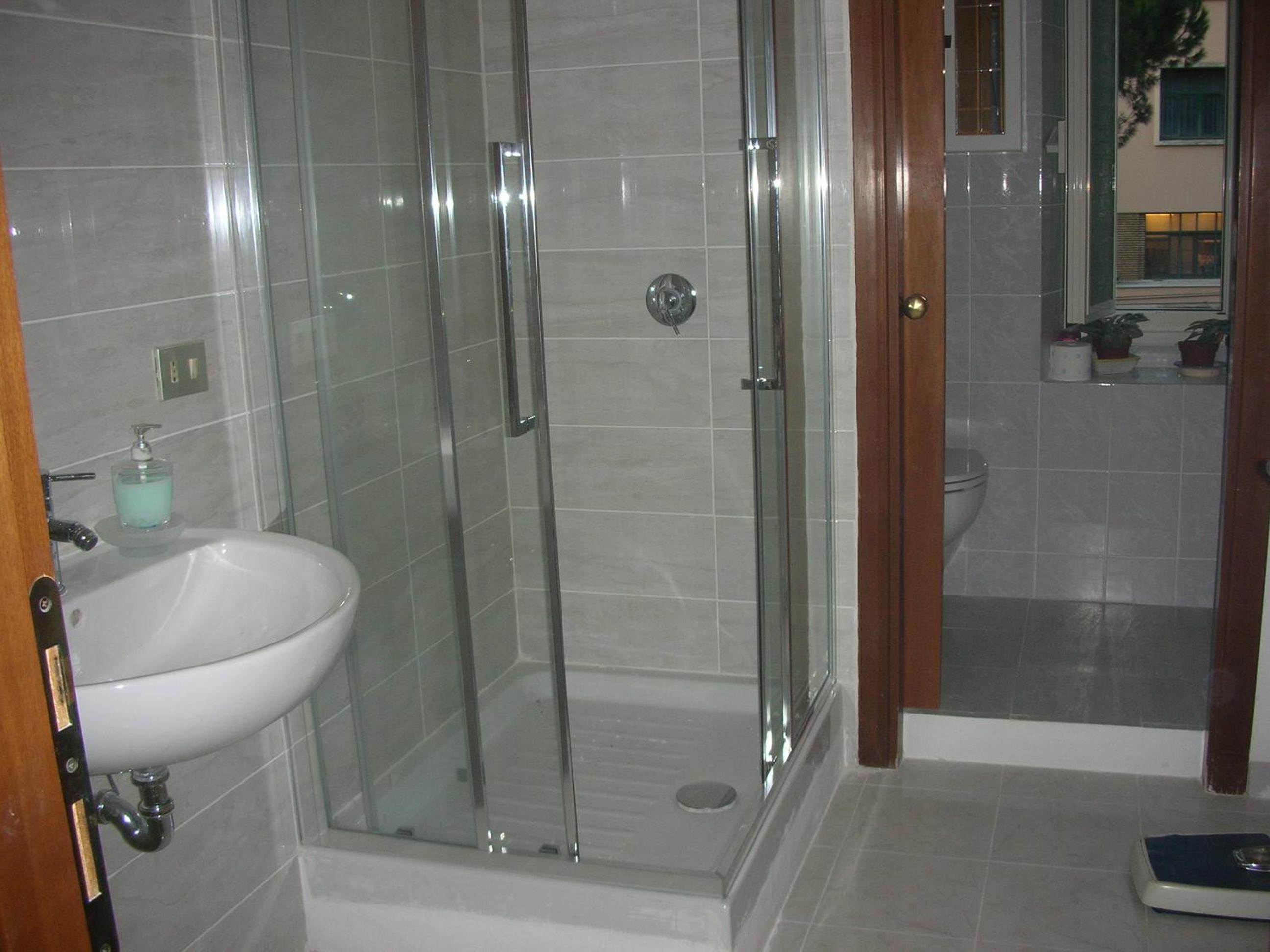 Double Room with Private External Bathroom photo 2