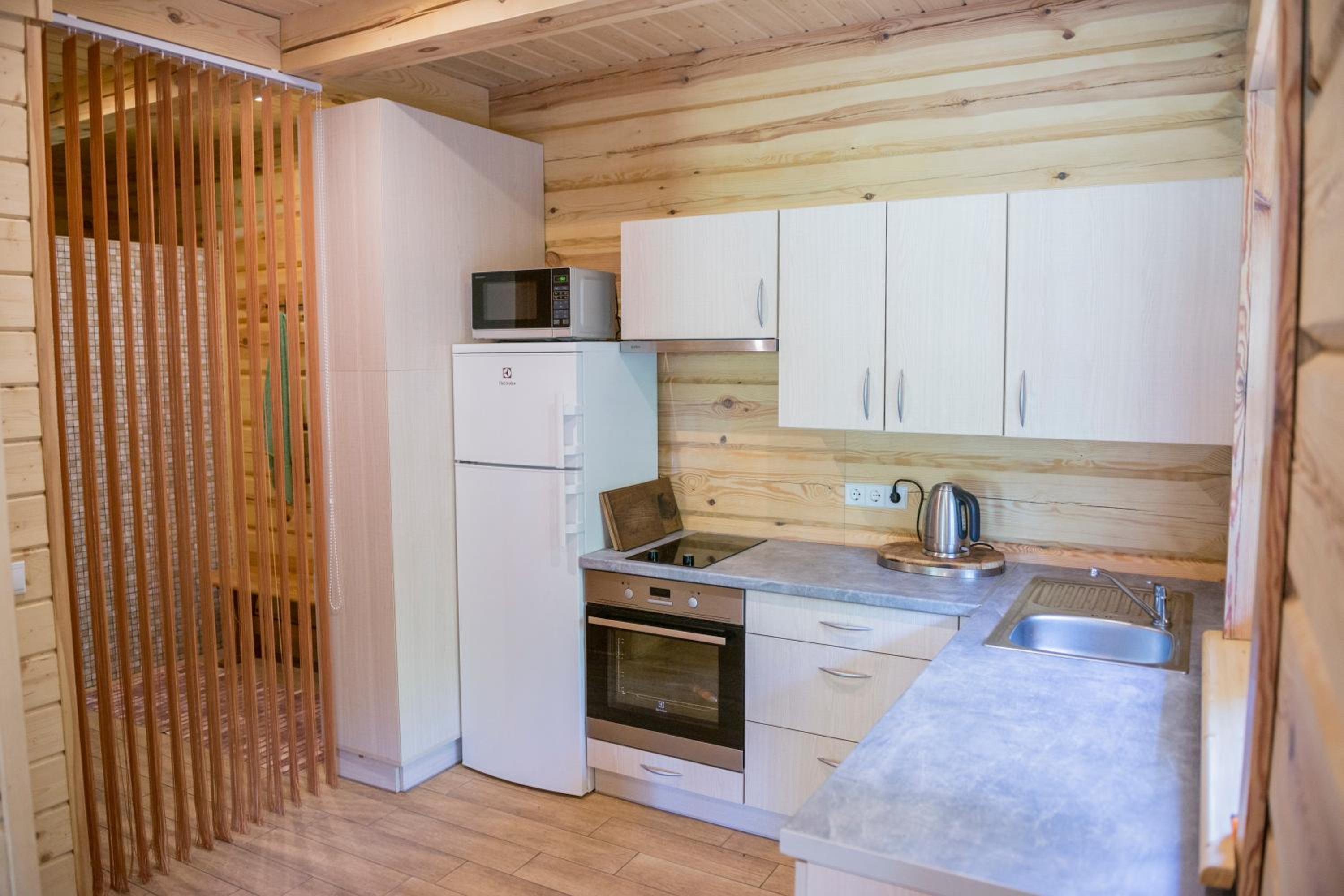 Two-Bedroom House - Photo 20