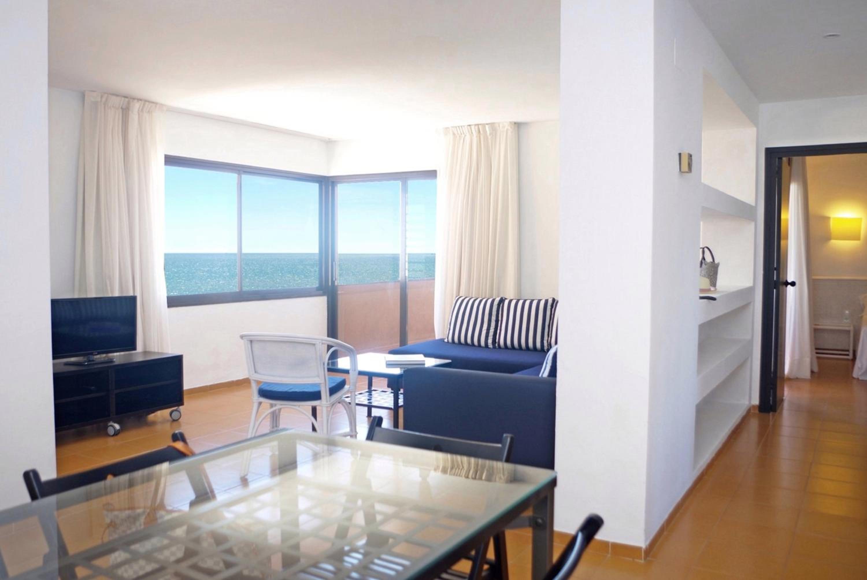 Apartamento de Dos Habitaciones con Vista al Mar (4 Adultos)