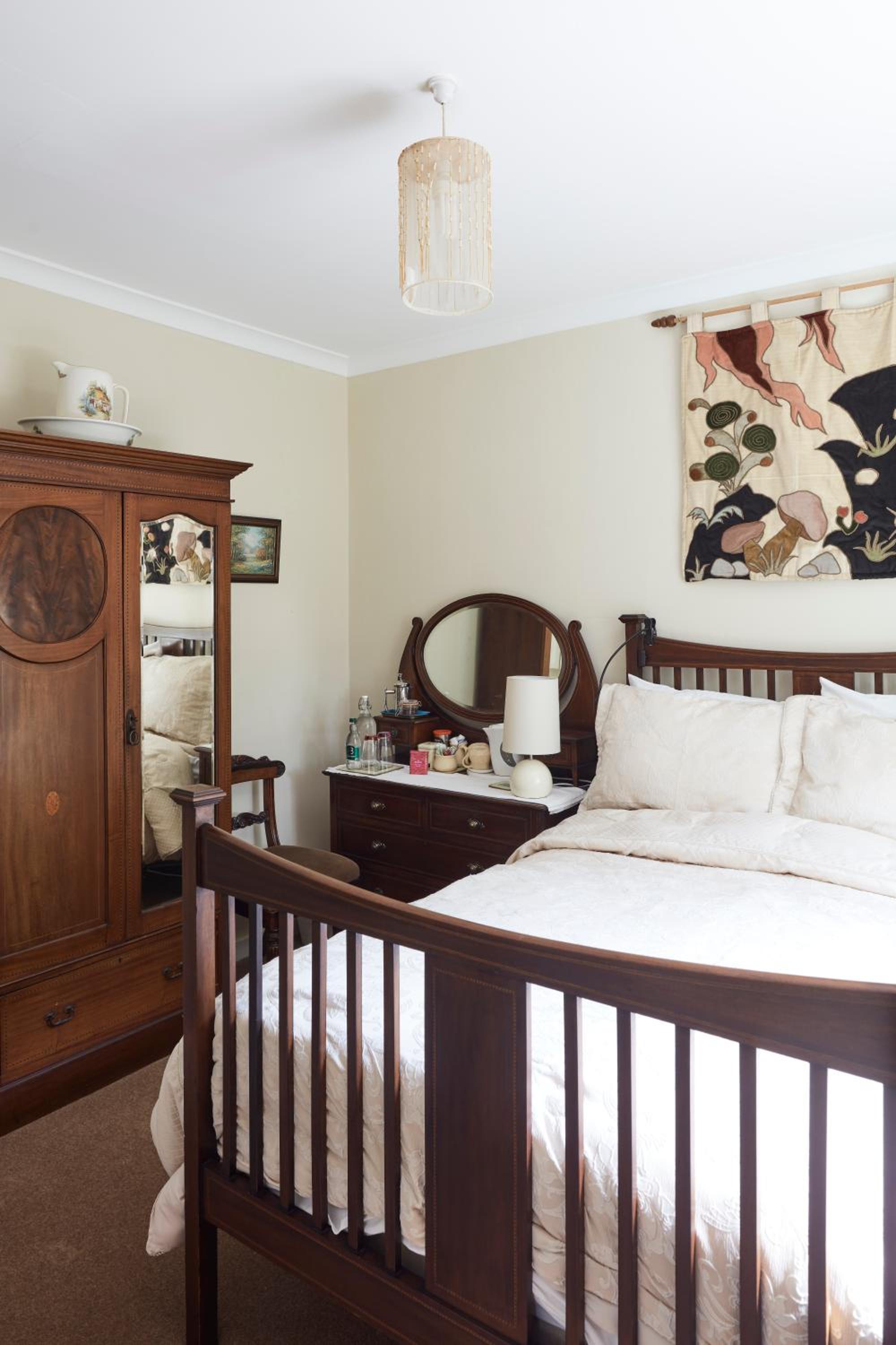 Deluxe Triple Room with Bath photo 2