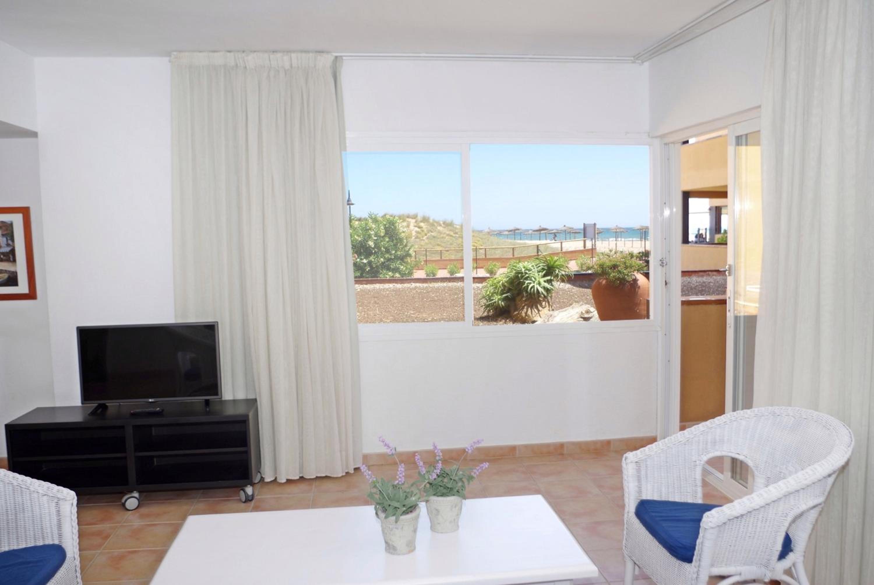 Three-Bedroom Apartment (6 Adults) photo 2