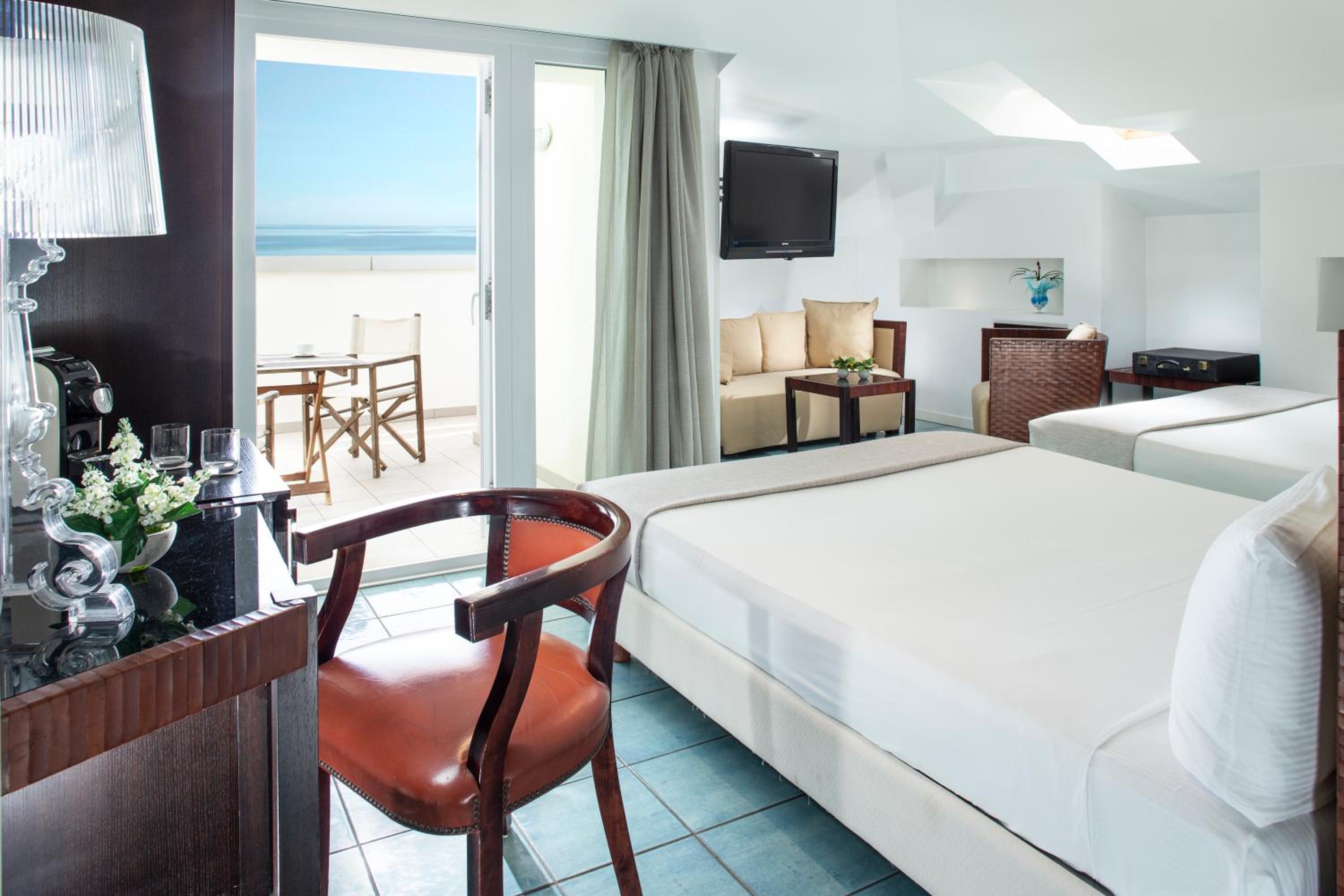Junior Suite with jacuzzi - Photo 4