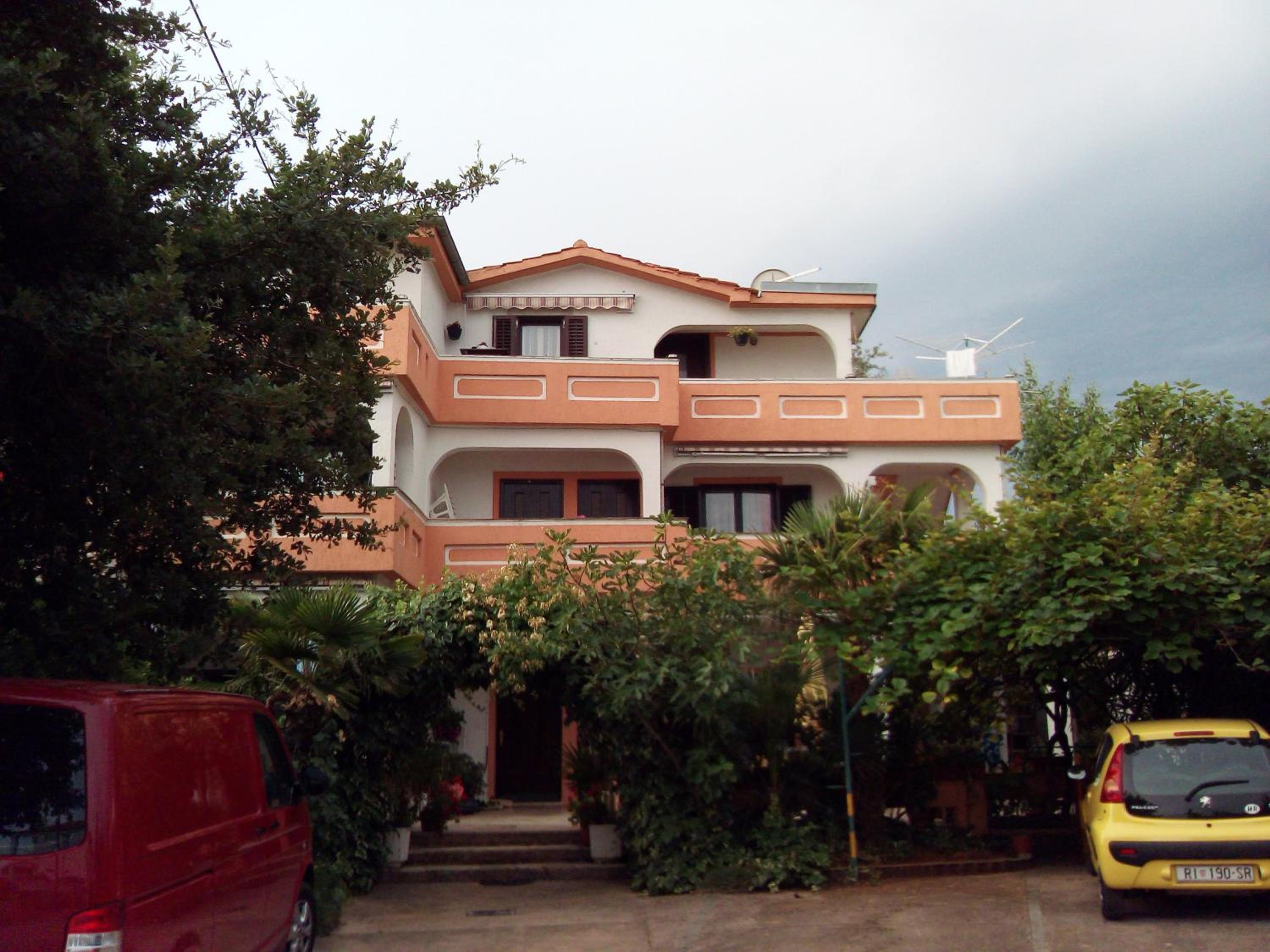 Two-Bedroom Apartment with Balcony and Sea View - Photo 7