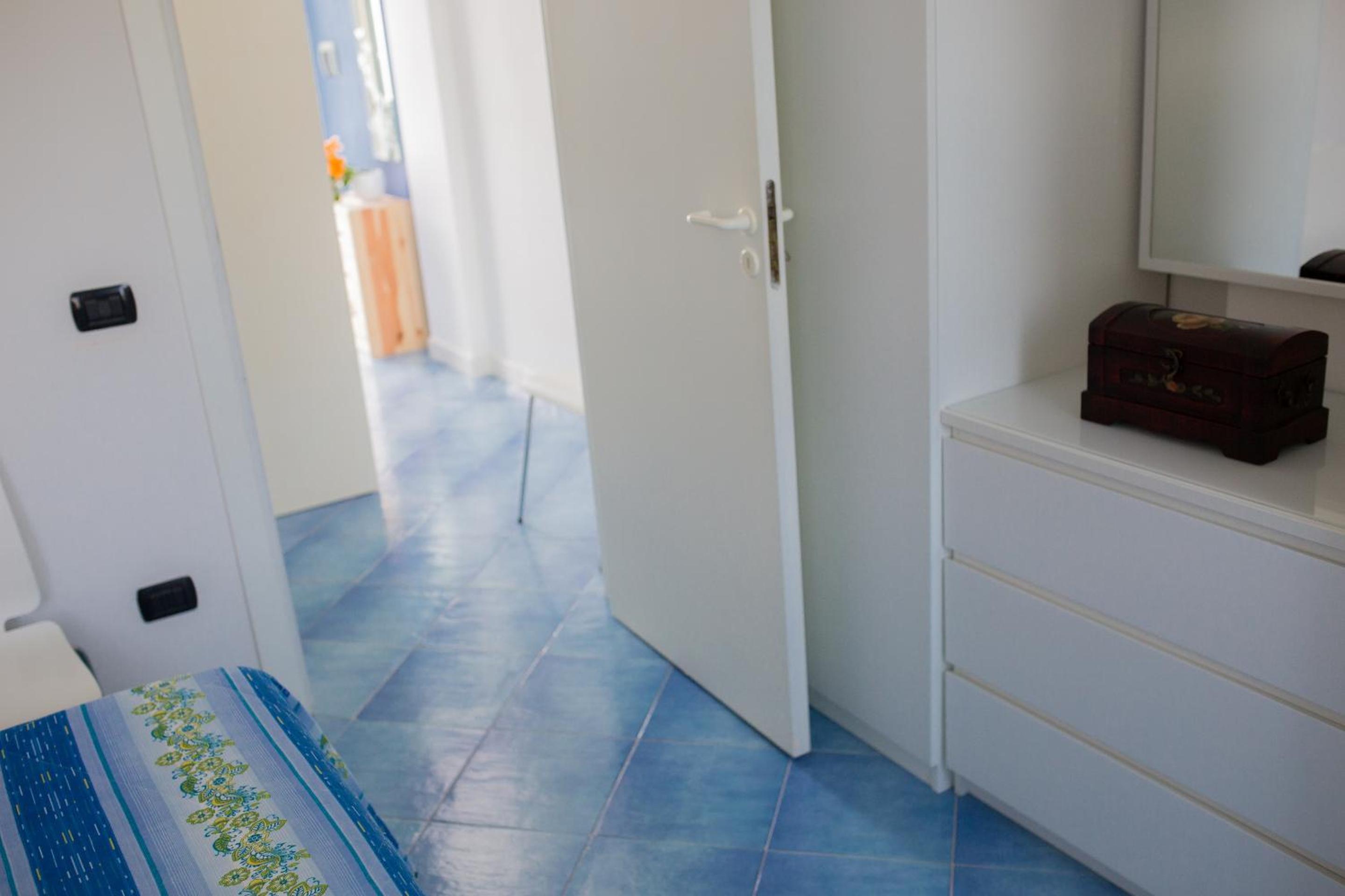 Studio Apartment With Sea View photo 2
