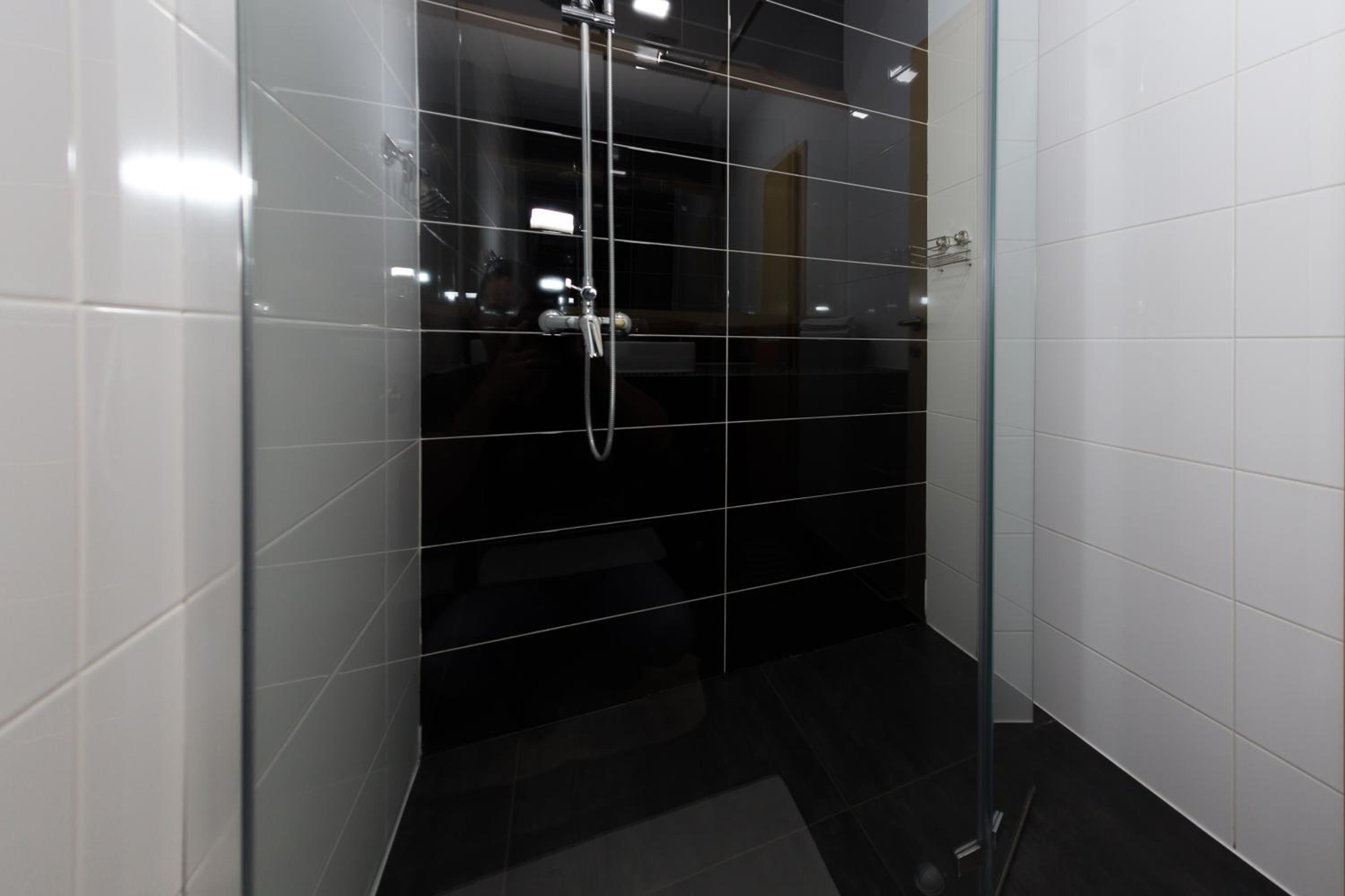 Studio Apartment photo 2