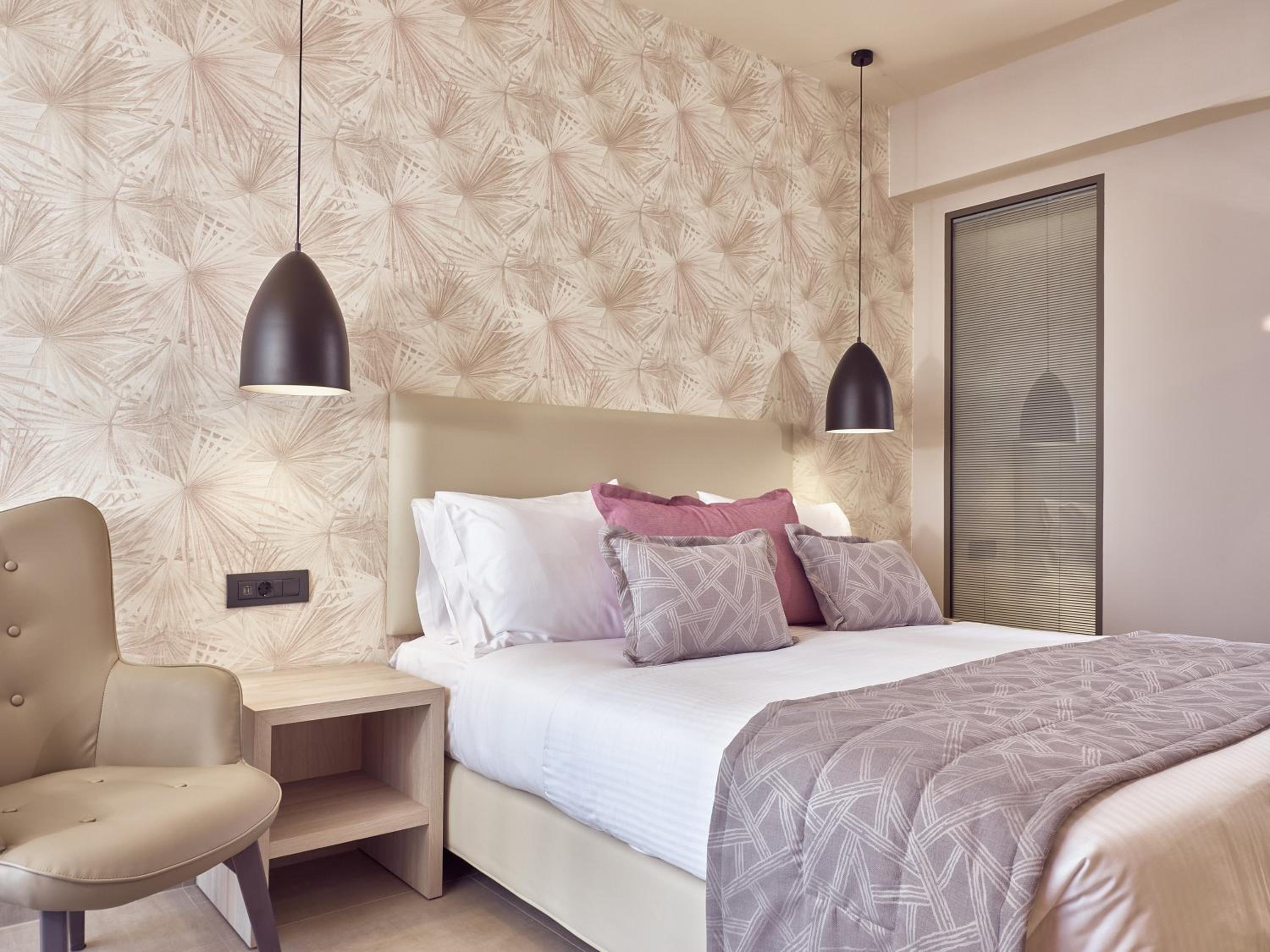 Double or Twin Room - Photo 3