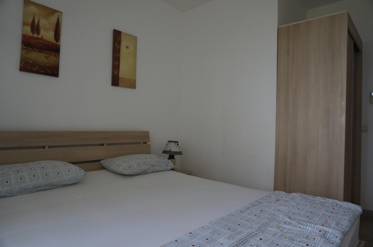 Apartment with Sea View photo 2