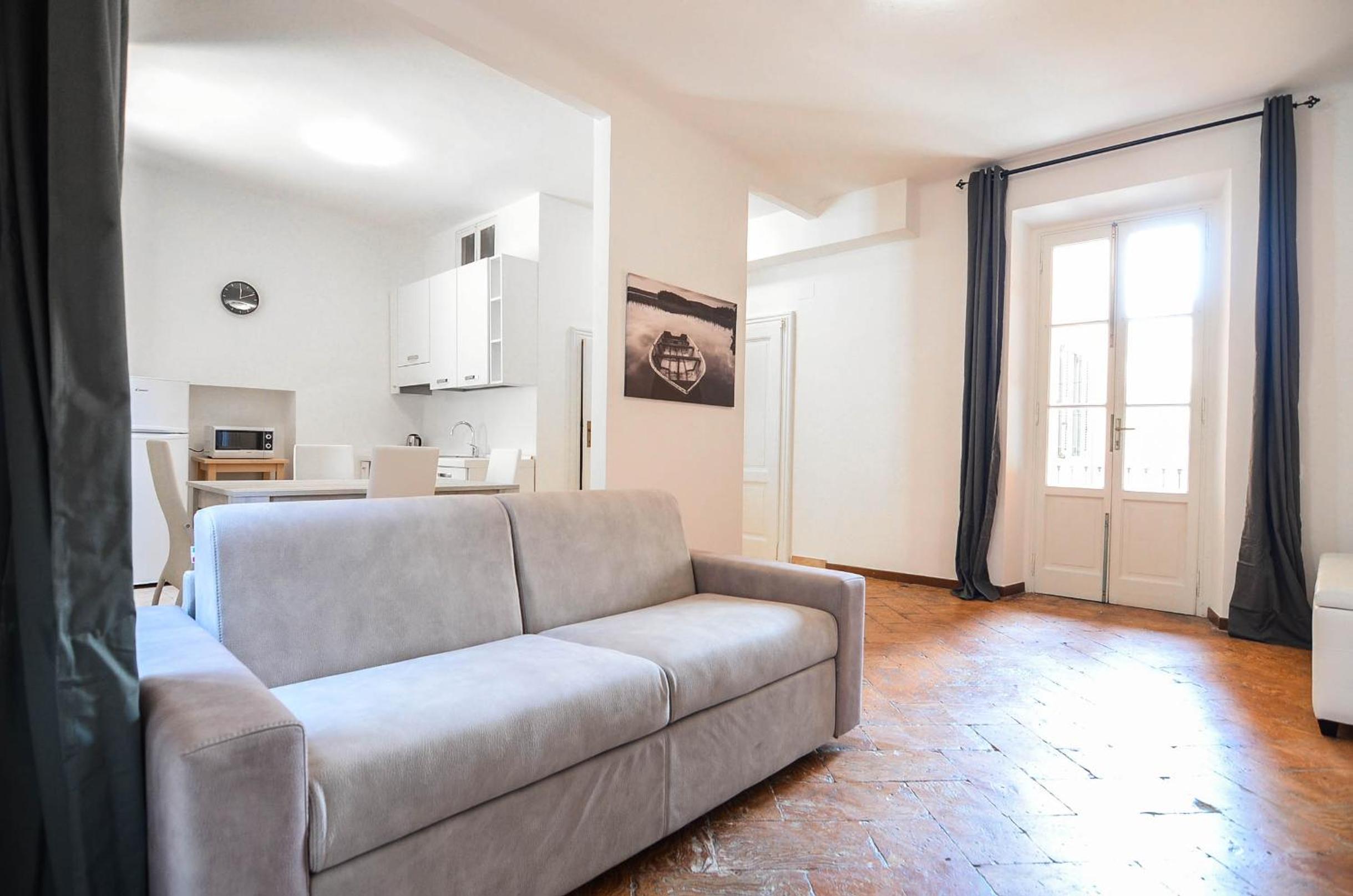 One-Bedroom Apartment