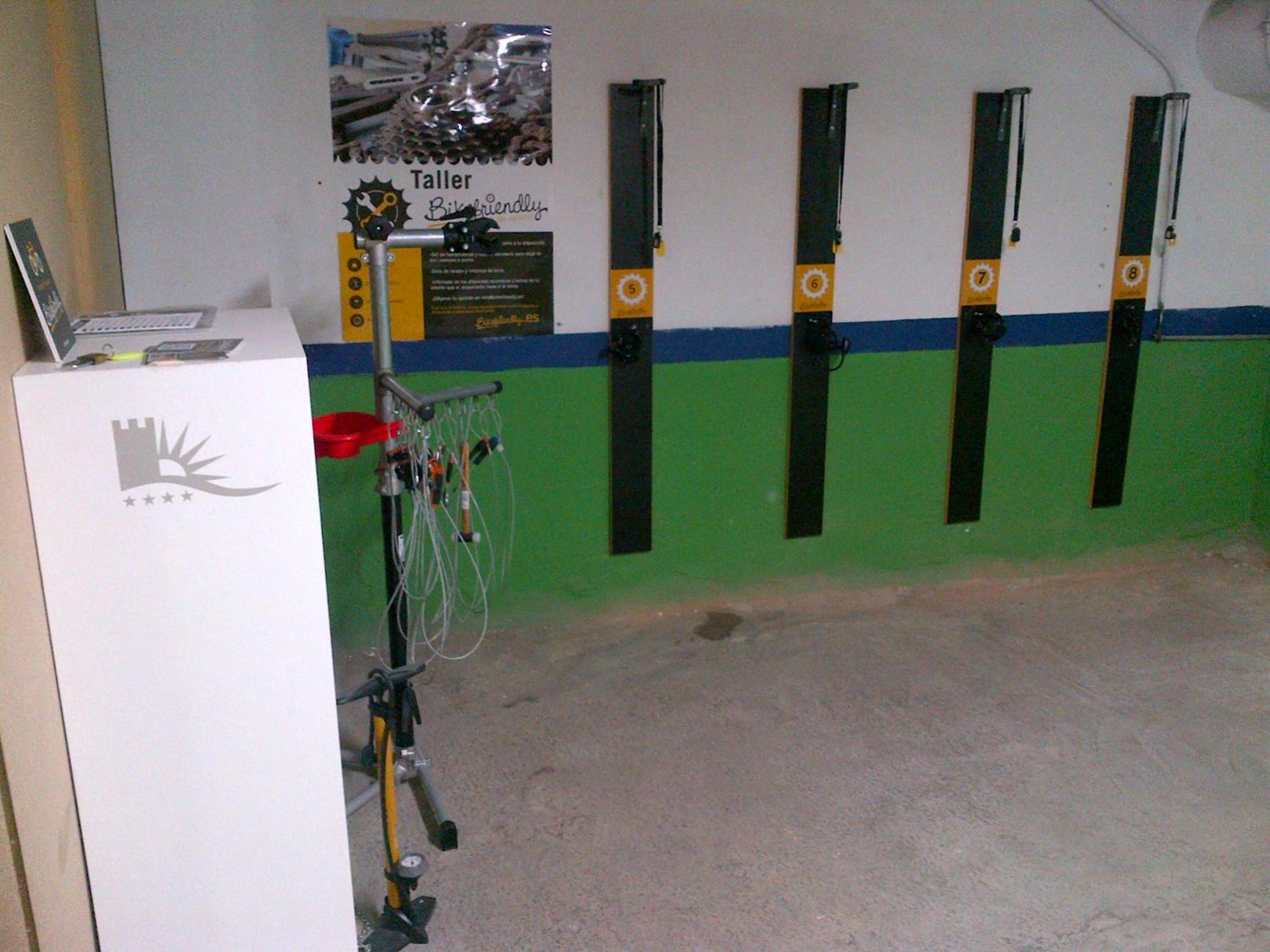 Family Room - Cycling Package