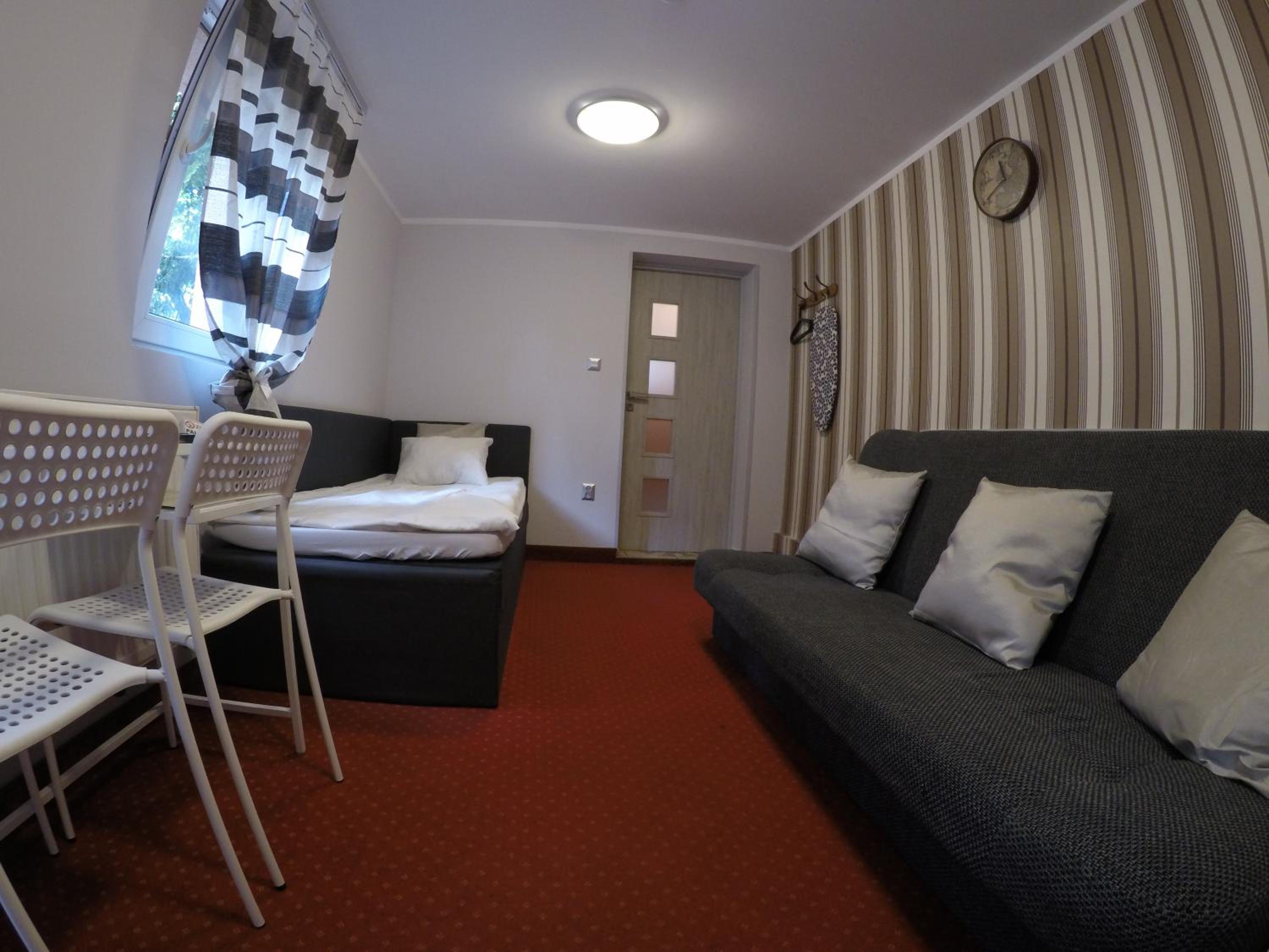 Twin Room with Shower photo 1